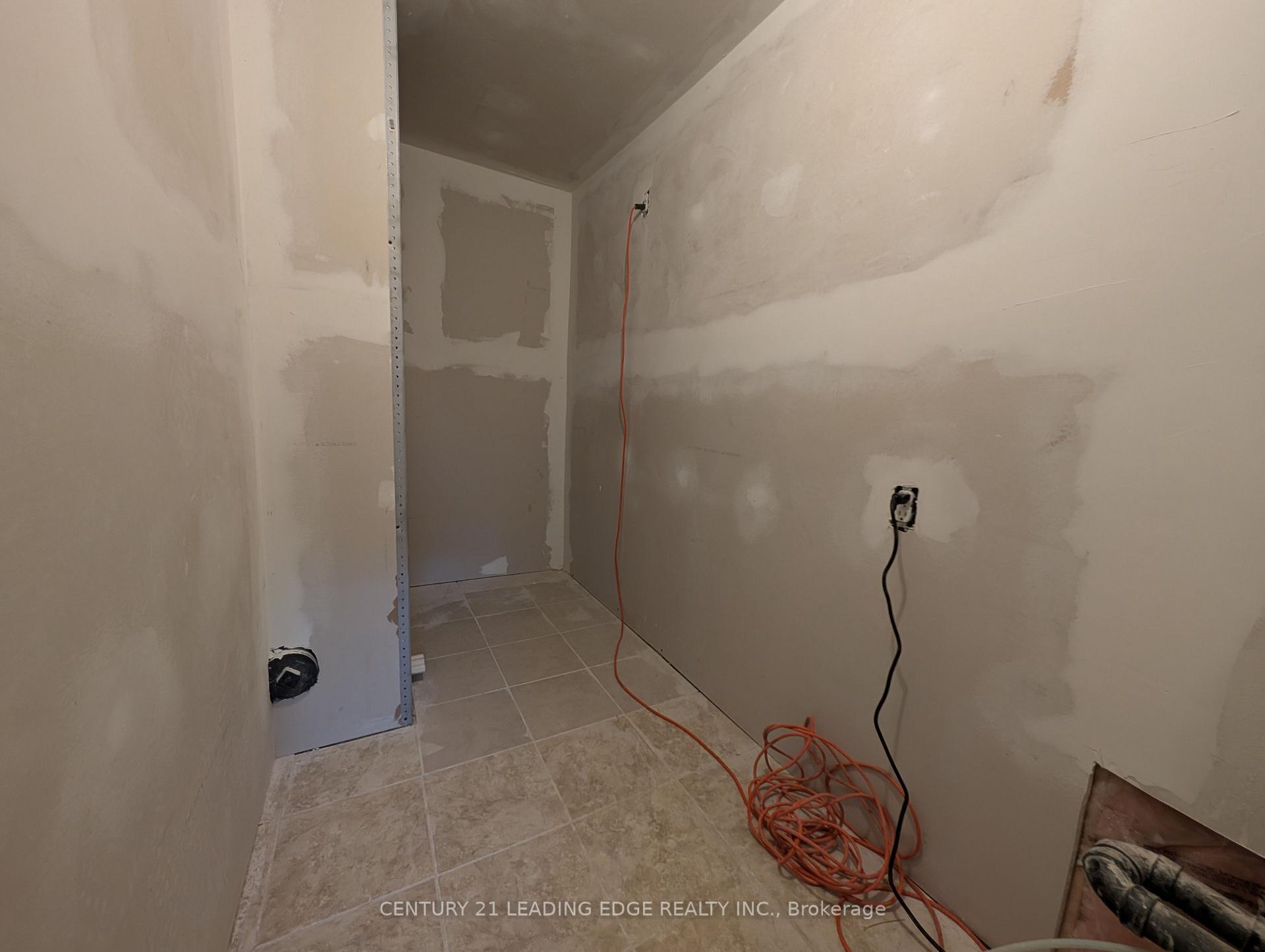 Photo 13 of Unit 3, 736 Kingston Road, Toronto, East End-Danforth — HOMEH