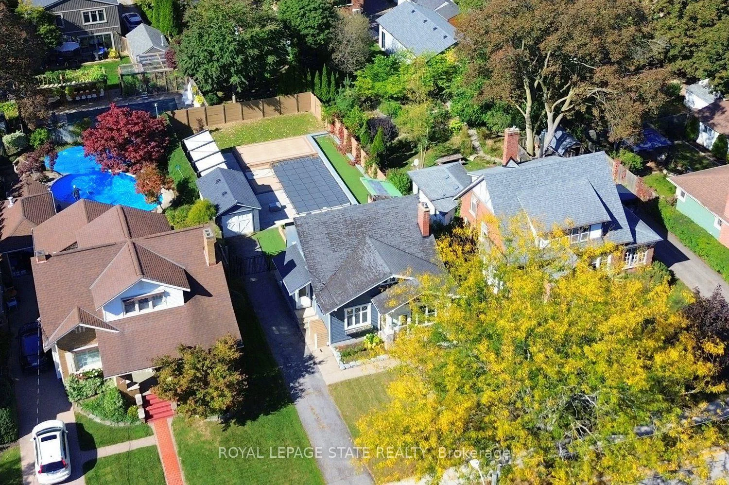 Photo 3 of 6 Nelles Boulevard, Grimsby, Grimsby West — HOMEH