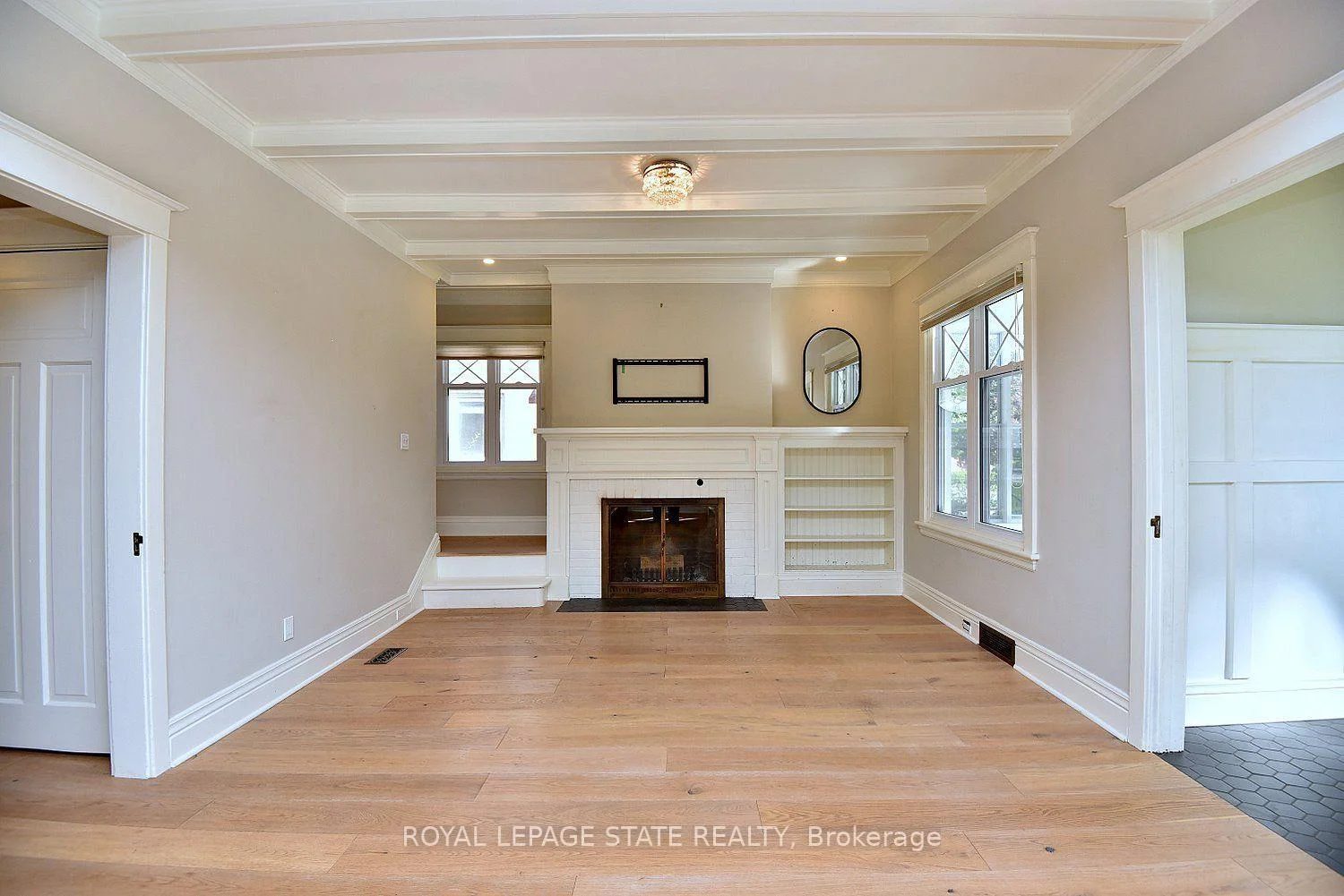 Photo 10 of 6 Nelles Boulevard, Grimsby, Grimsby West — HOMEH