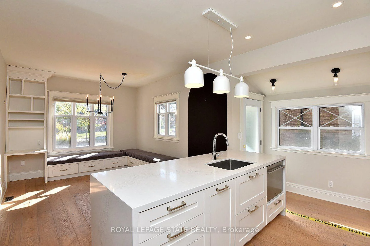 Photo 20 of 6 Nelles Boulevard, Grimsby, Grimsby West — HOMEH