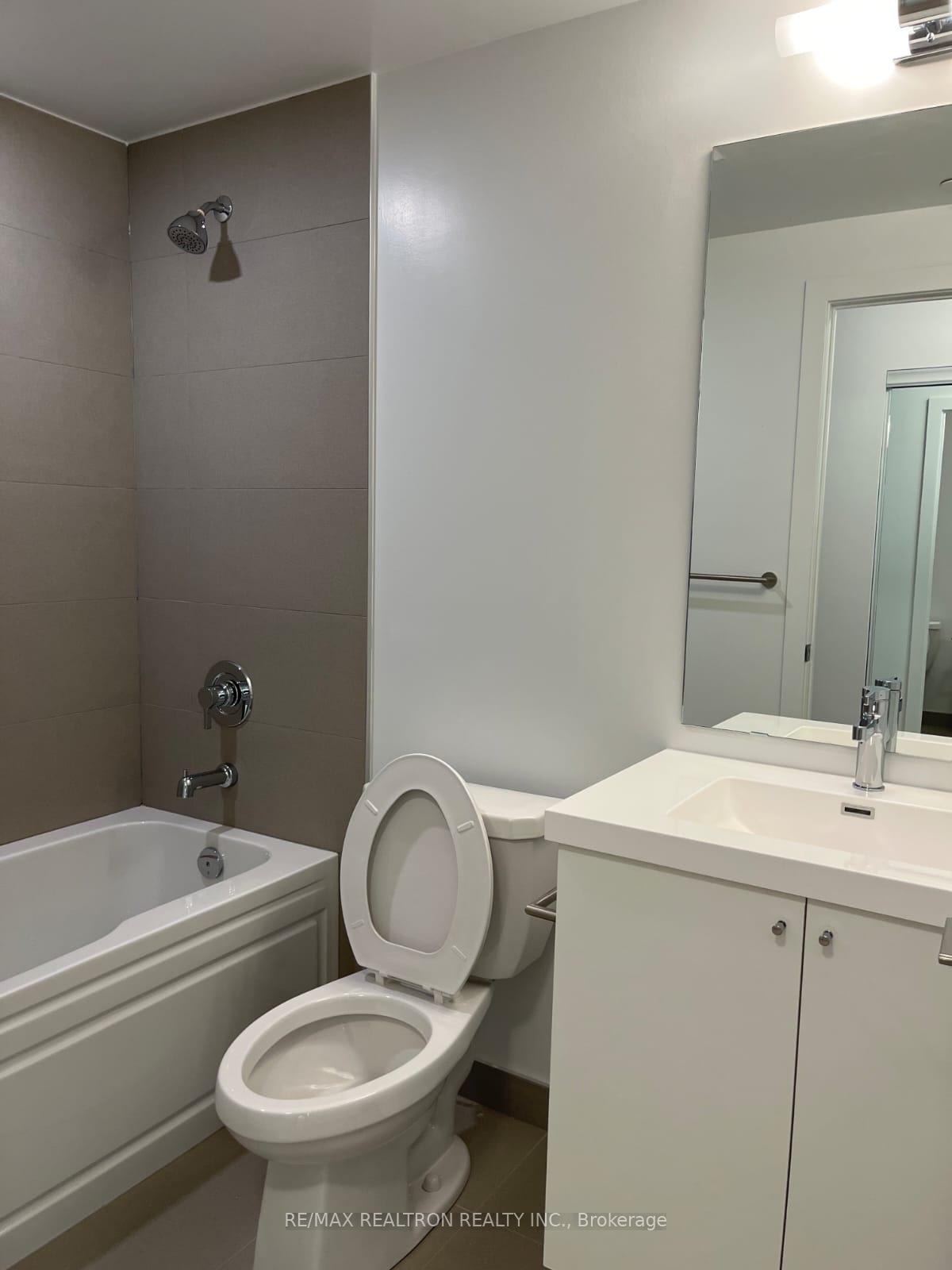 Photo 6 of Unit 305, 2545 Simcoe Street N, Oshawa, Windfields — HOMEH