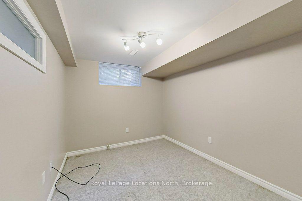 Photo 7 of 52 Thomas Drive, Collingwood — HOMEH