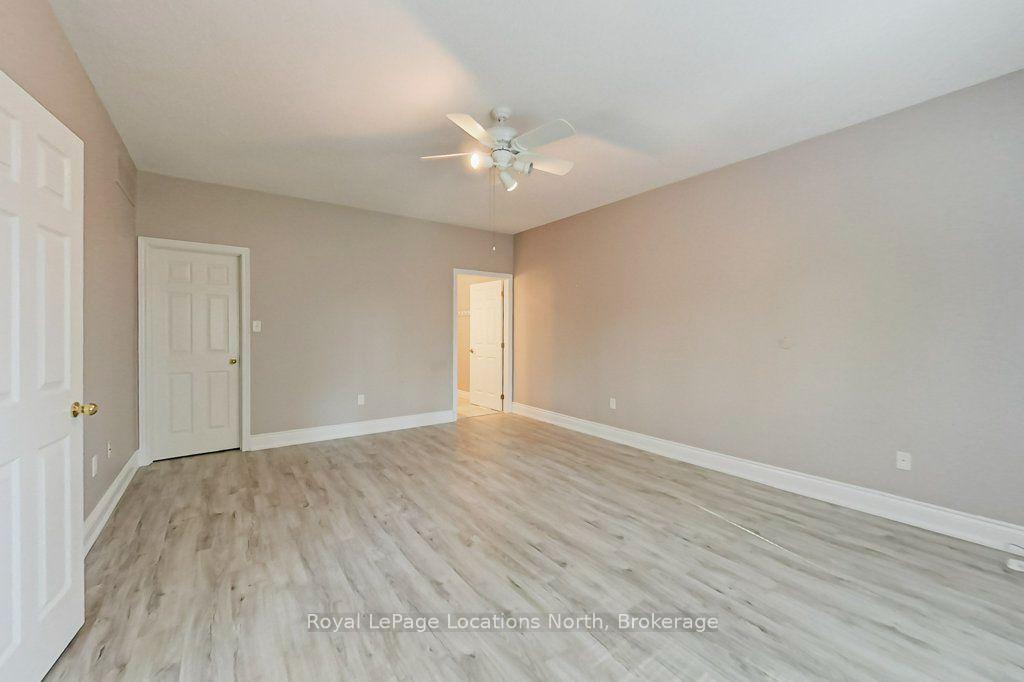 Photo 24 of 52 Thomas Drive, Collingwood — HOMEH