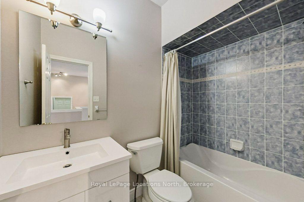 Photo 28 of 52 Thomas Drive, Collingwood — HOMEH
