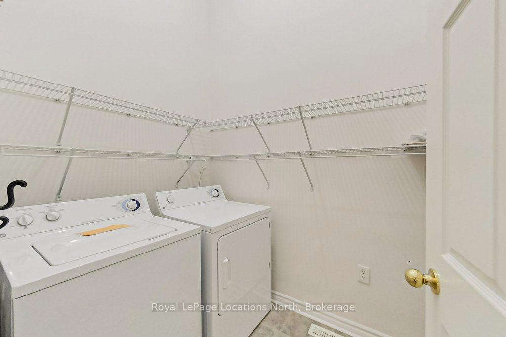 Photo 32 of 52 Thomas Drive, Collingwood — HOMEH