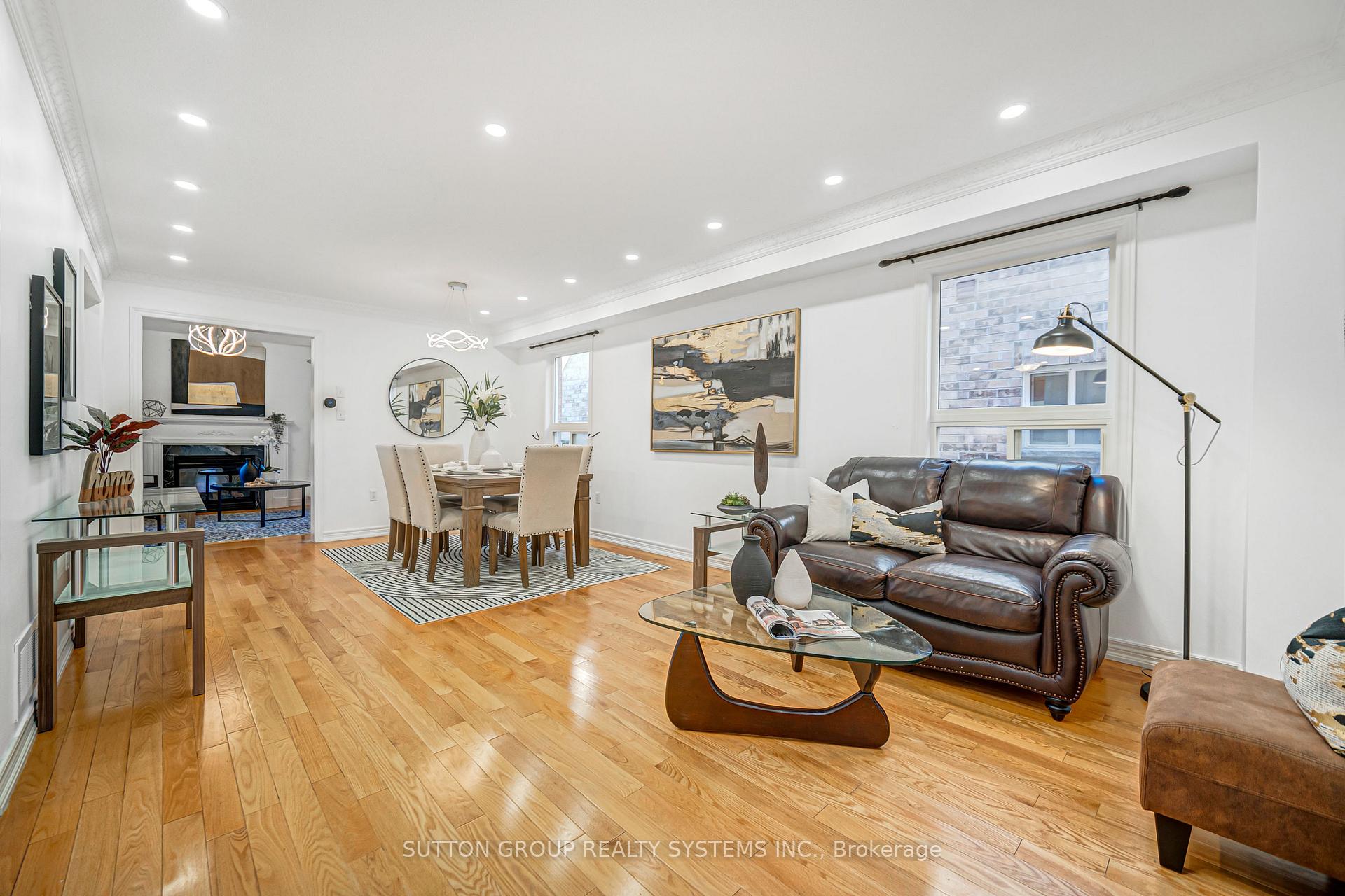 Photo 7 of 48 Landsdown Crescent, Markham, Rural Markham — HOMEH