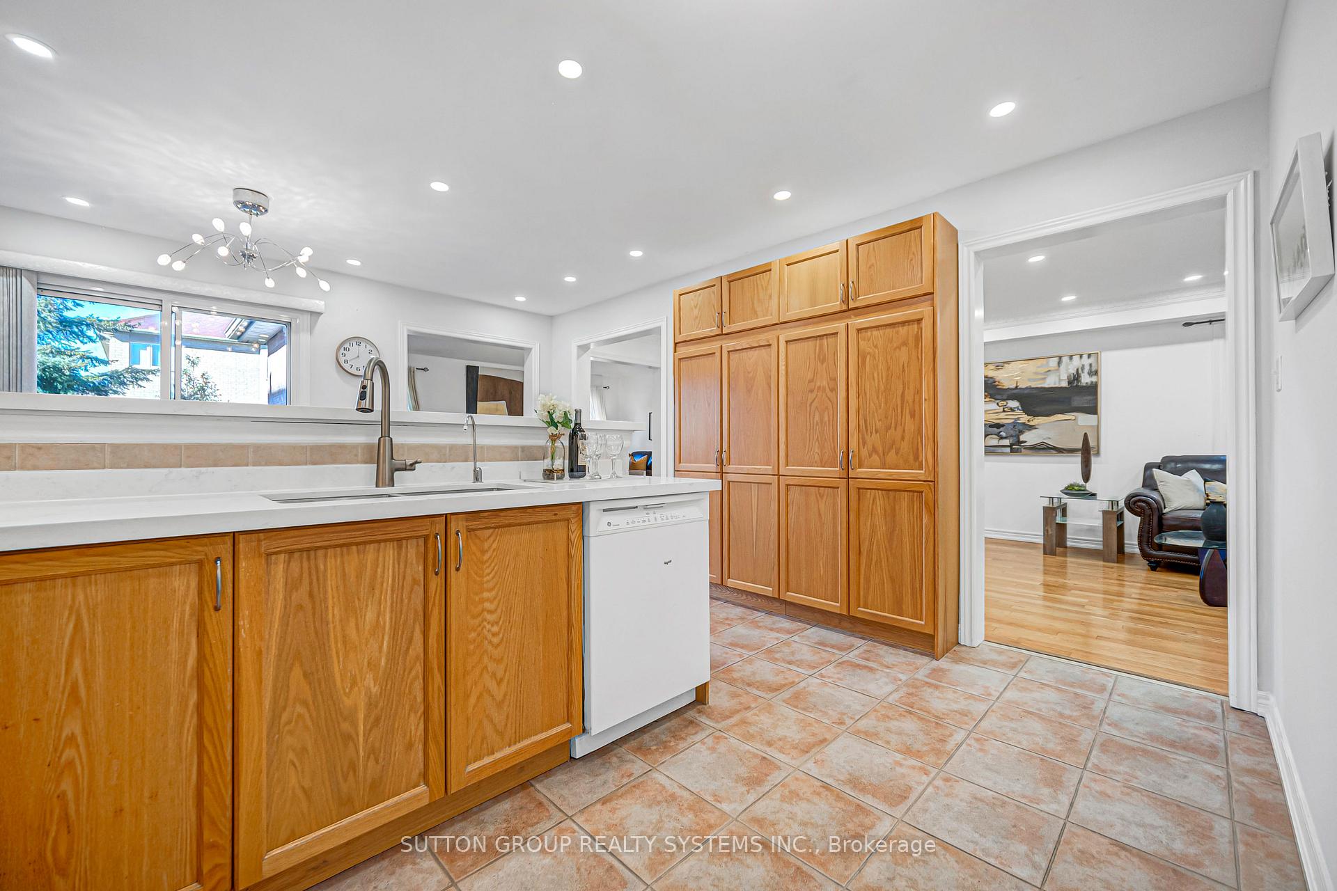Photo 19 of 48 Landsdown Crescent, Markham, Rural Markham — HOMEH