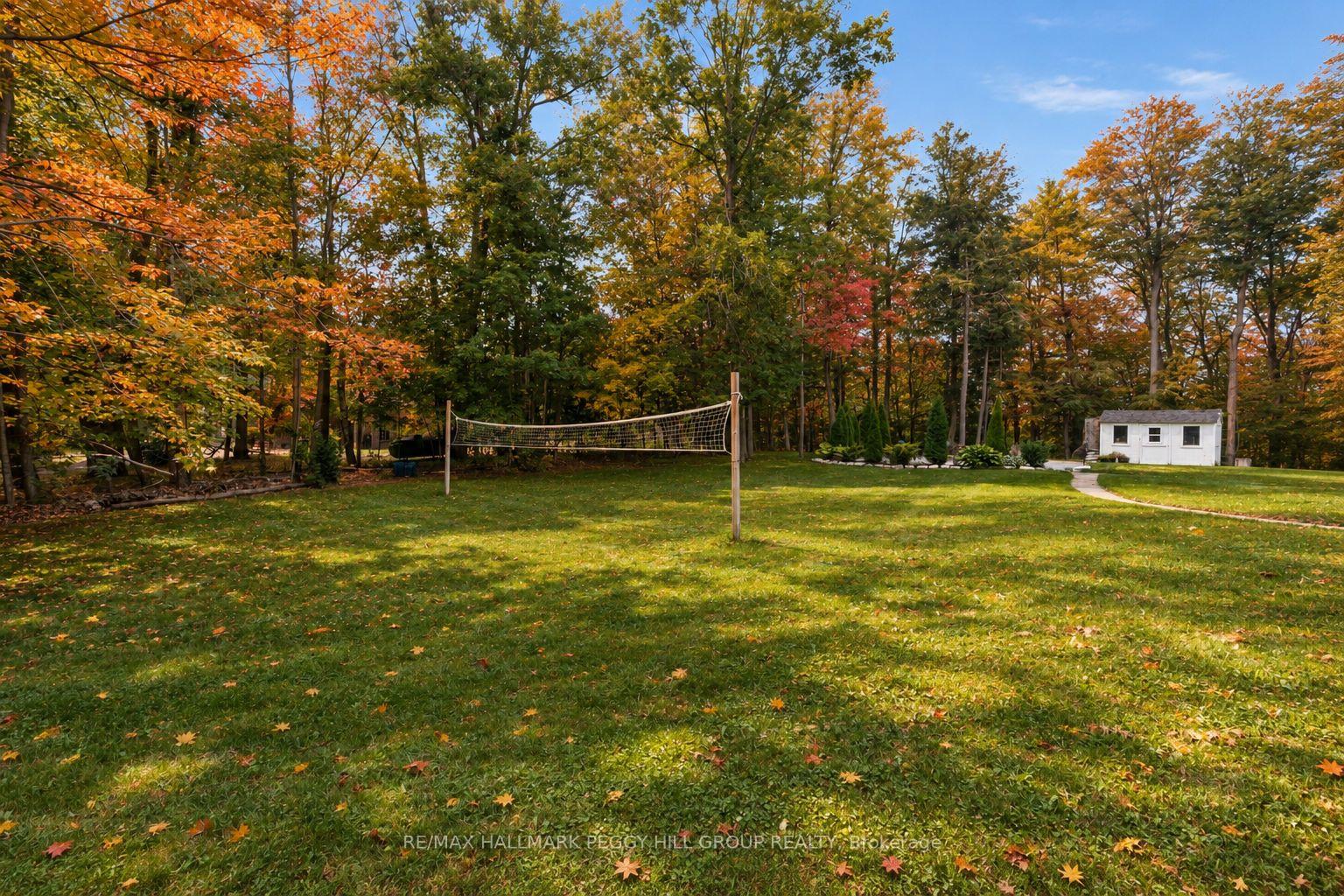 Photo 32 of 1814 Quantz Crescent, Innisfil, Rural Innisfil — HOMEH