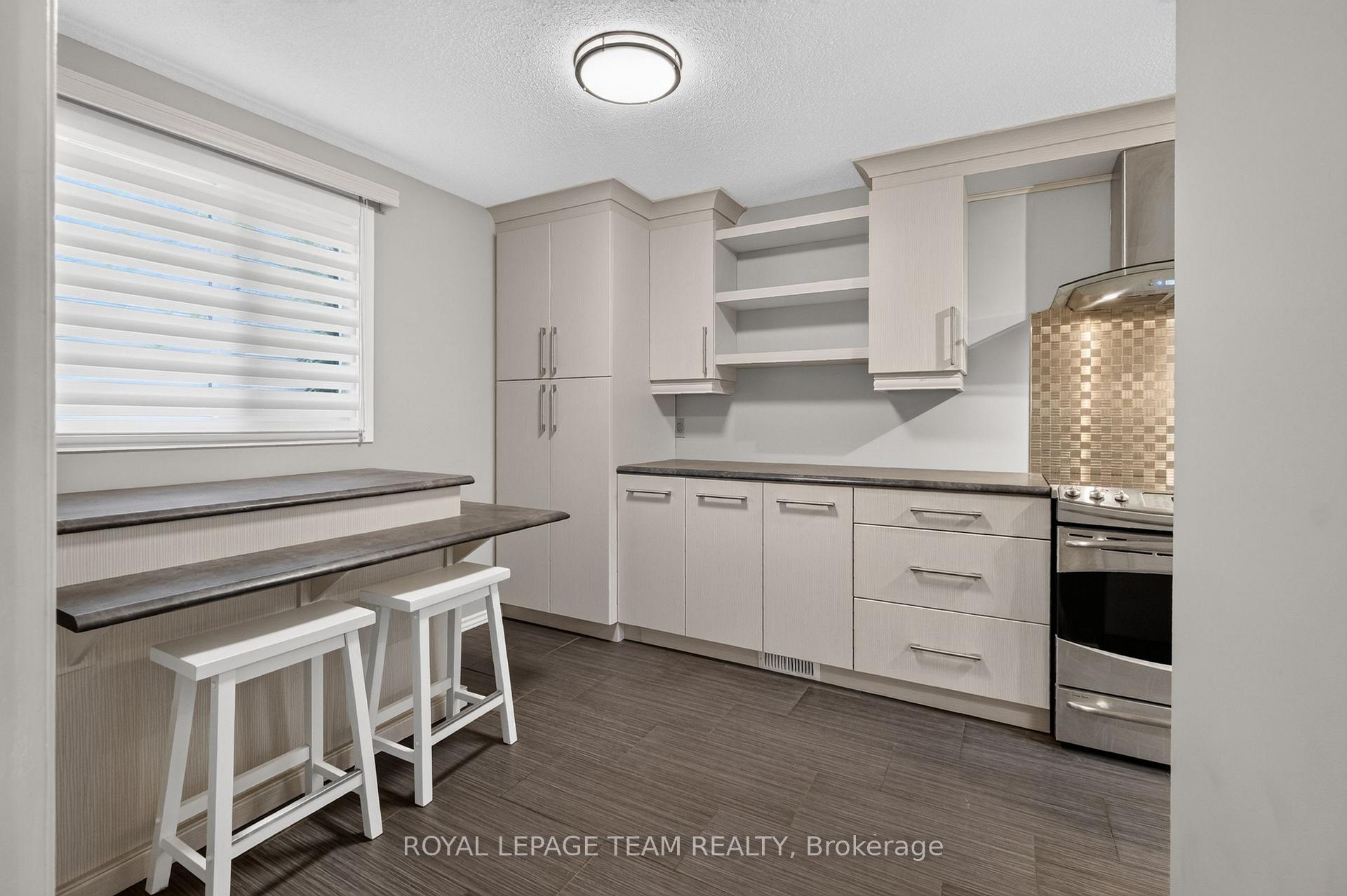 Photo 16 of 7866 Jeanne D'arc Boulevard, Ottawa, Convent Glen North — HOMEH