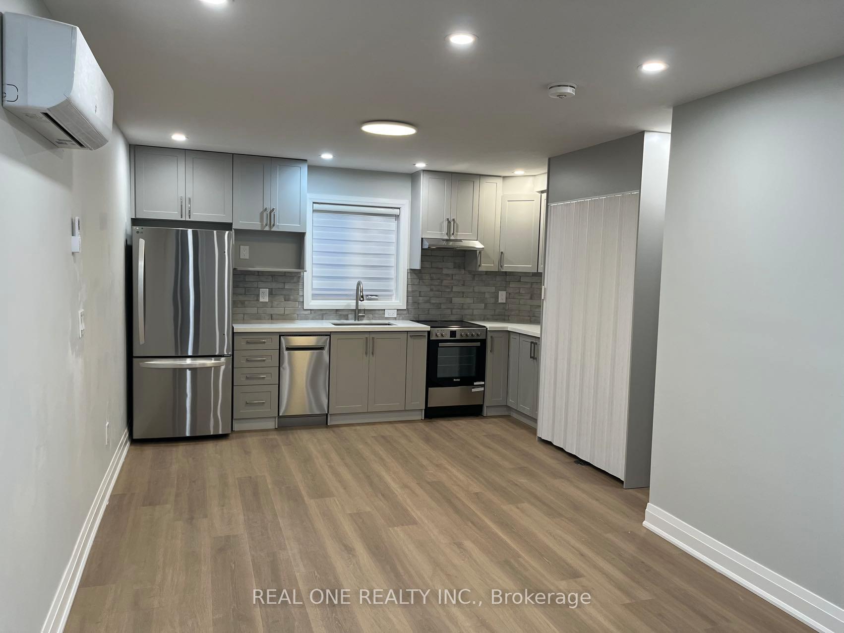 Photo 4 of Unit Laneway house, 90 Douglas Avenue, Toronto, Lawrence Park North — HOMEH