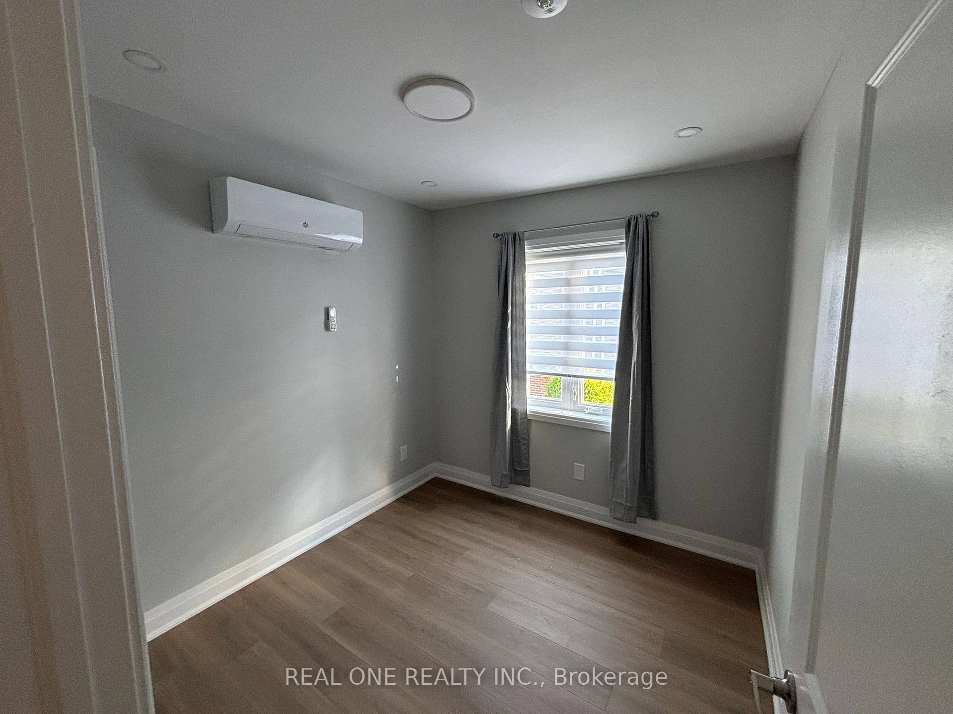 Photo 8 of Unit Laneway house, 90 Douglas Avenue, Toronto, Lawrence Park North — HOMEH