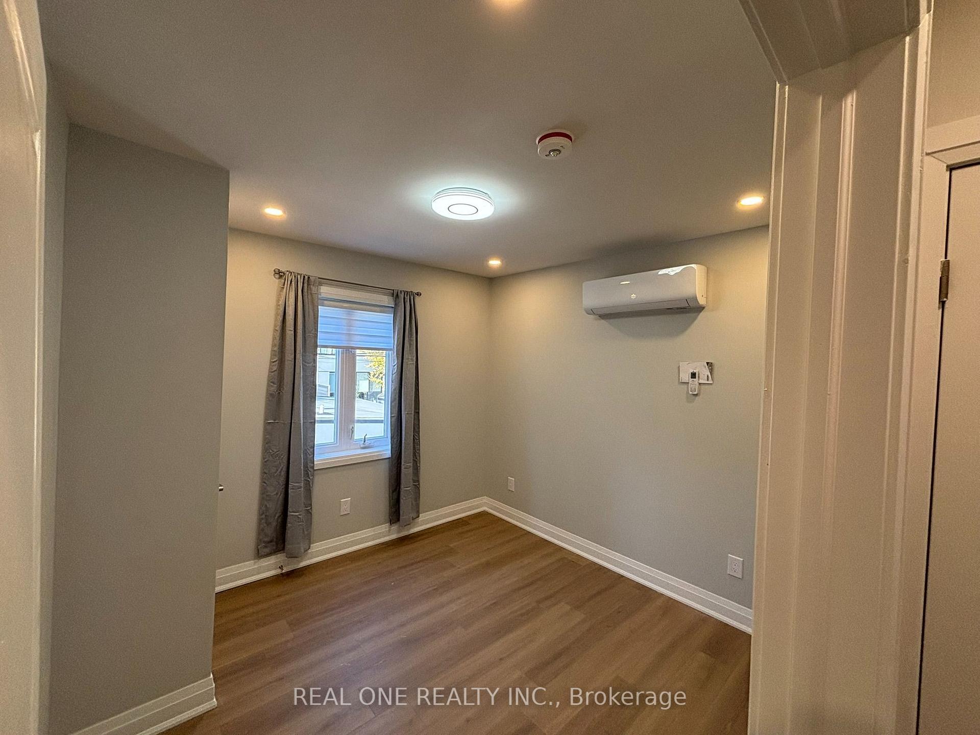 Photo 14 of Unit Laneway house, 90 Douglas Avenue, Toronto, Lawrence Park North — HOMEH