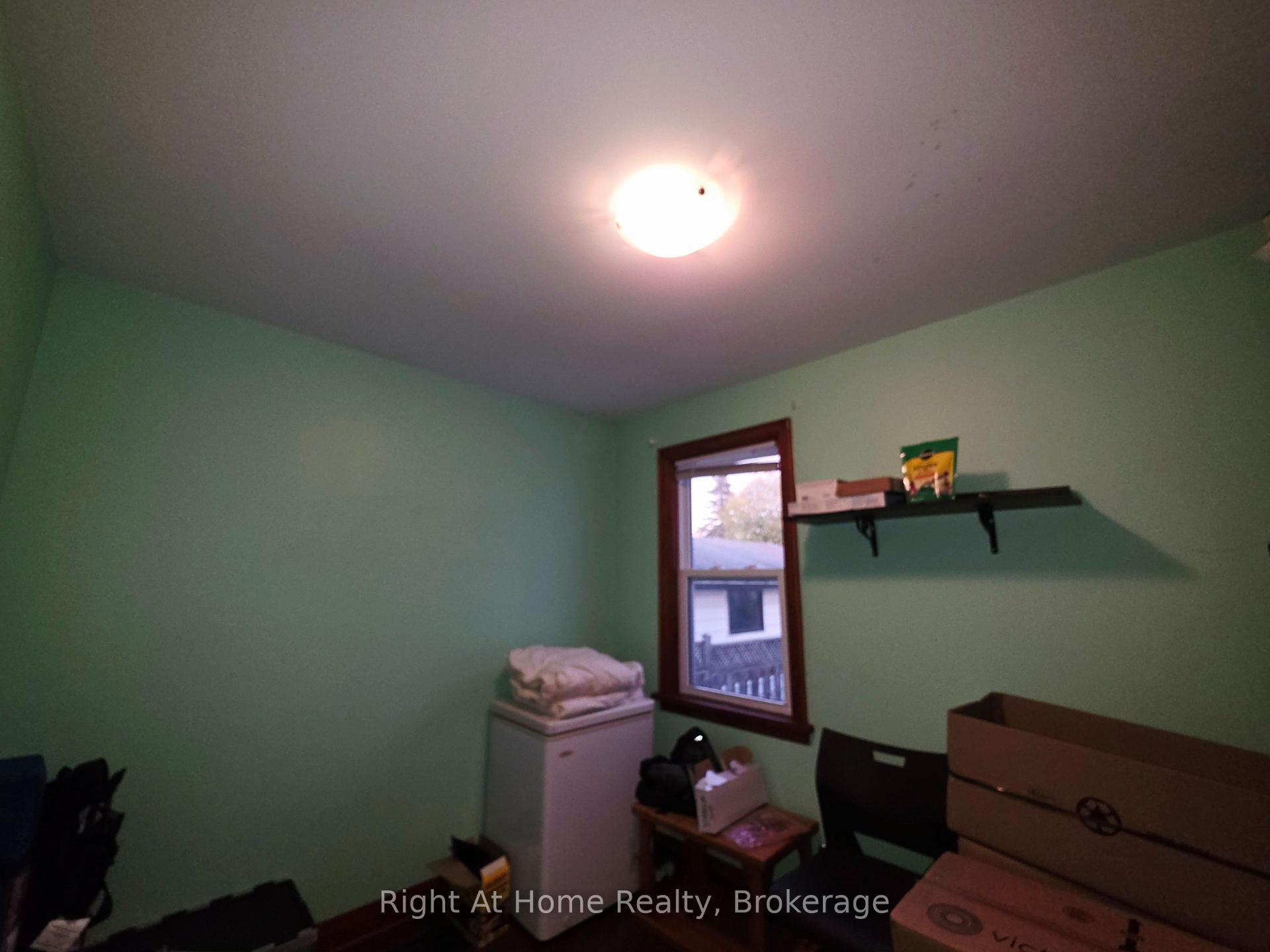 Photo 8 of 195 Empress Avenue S, Thunder Bay, West End — HOMEH