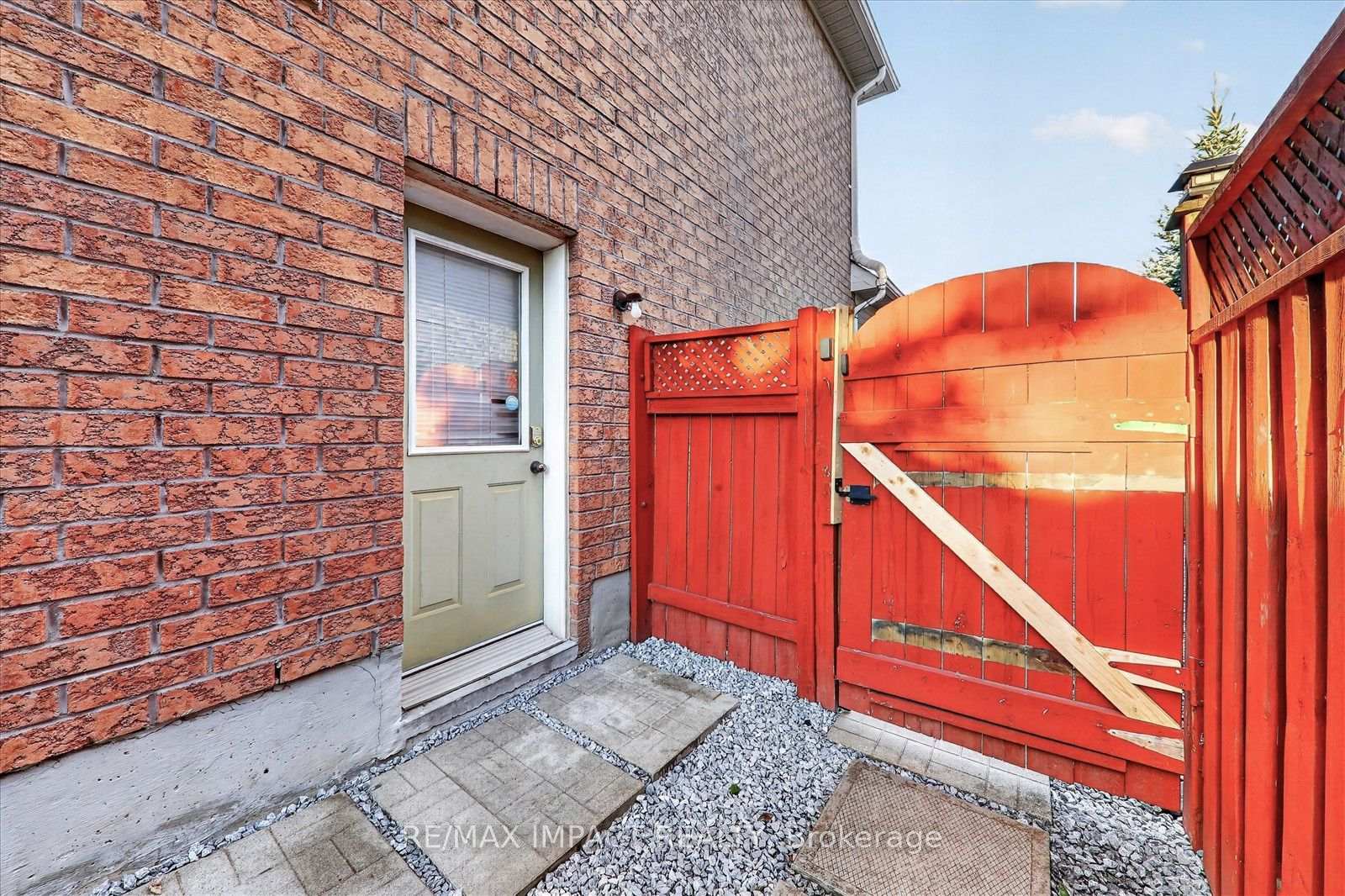 Photo 5 of Unit Basement, 130 Baycliffe Drive, Whitby, Williamsburg — HOMEH