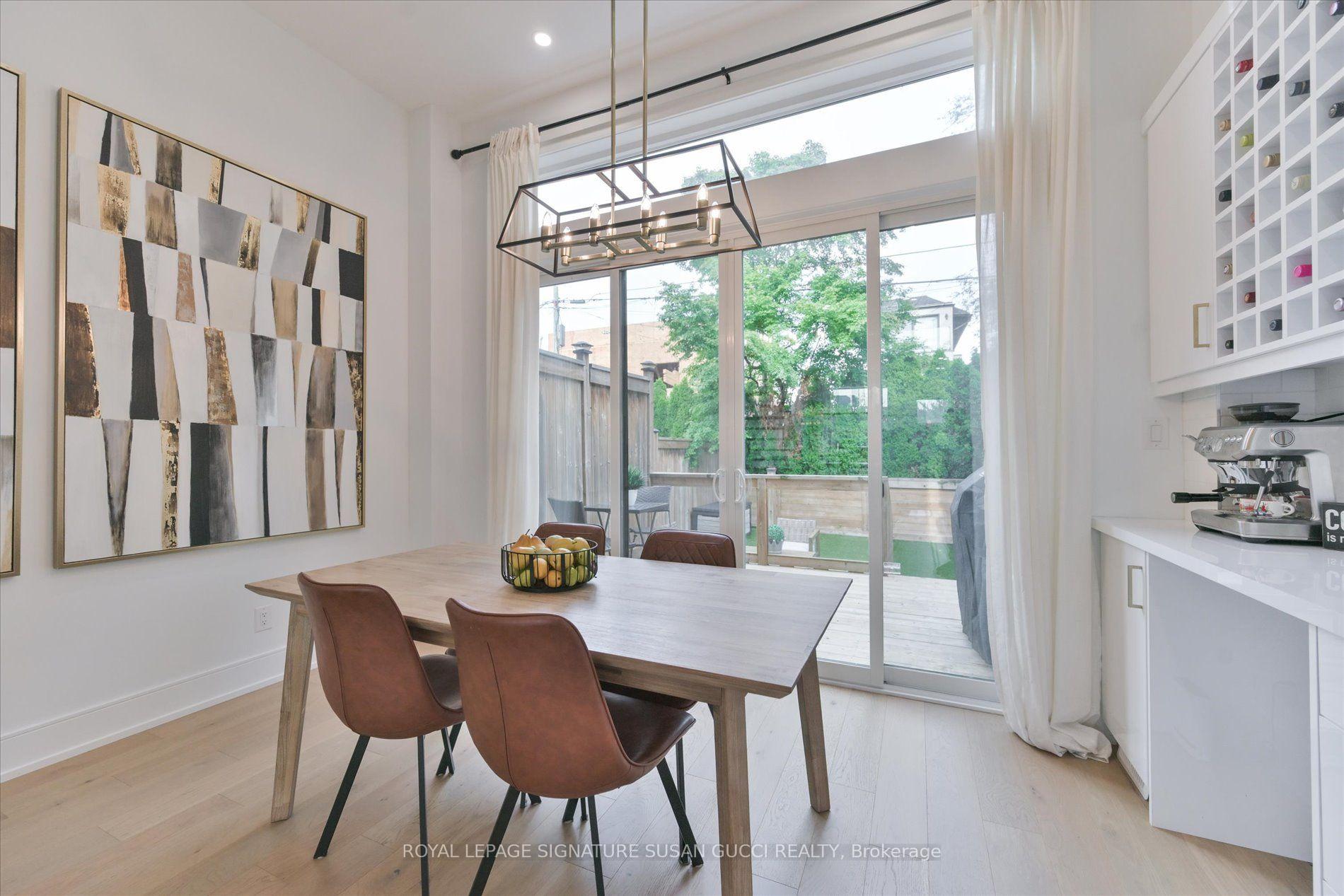 Photo 14 of 7A Everett Crescent, Toronto, Woodbine-Lumsden — HOMEH