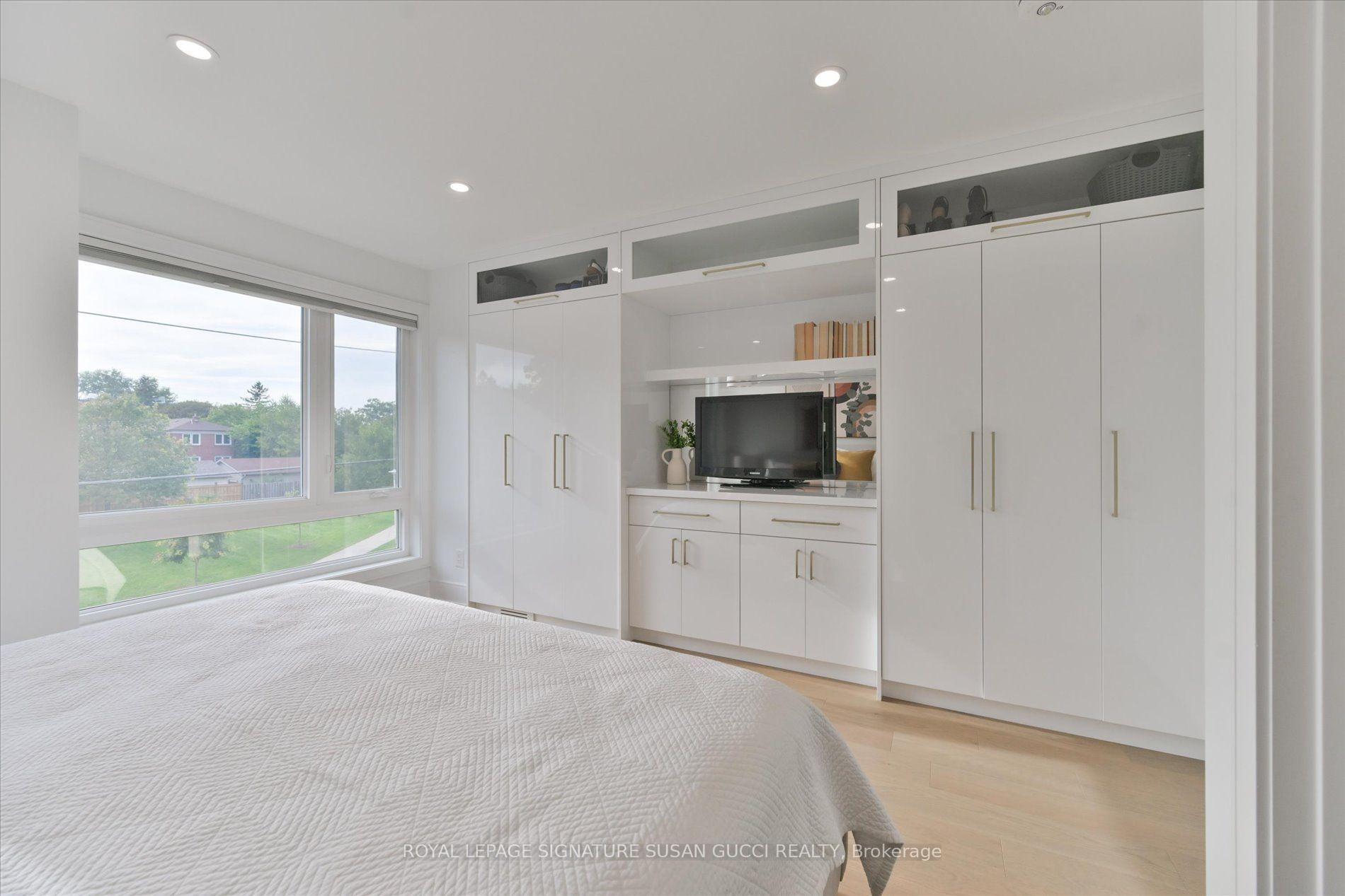 Photo 21 of 7A Everett Crescent, Toronto, Woodbine-Lumsden — HOMEH