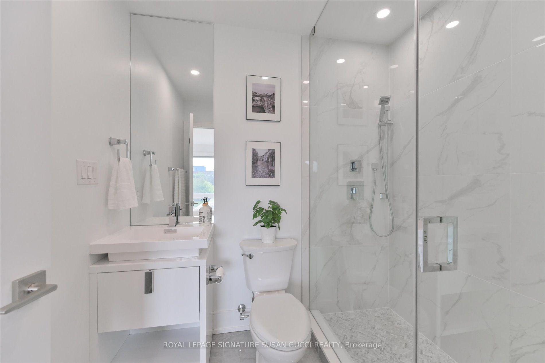 Photo 22 of 7A Everett Crescent, Toronto, Woodbine-Lumsden — HOMEH