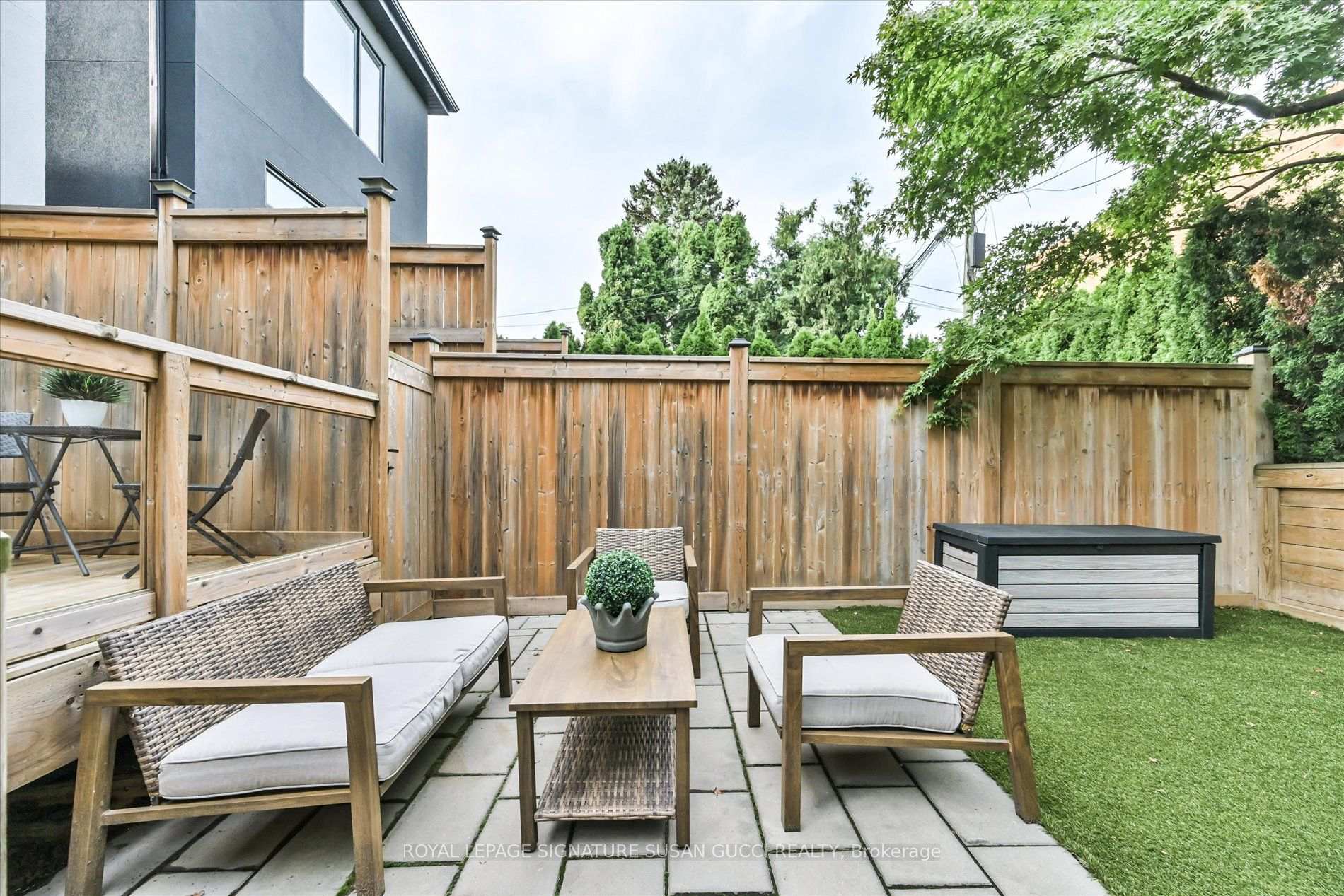 Photo 32 of 7A Everett Crescent, Toronto, Woodbine-Lumsden — HOMEH
