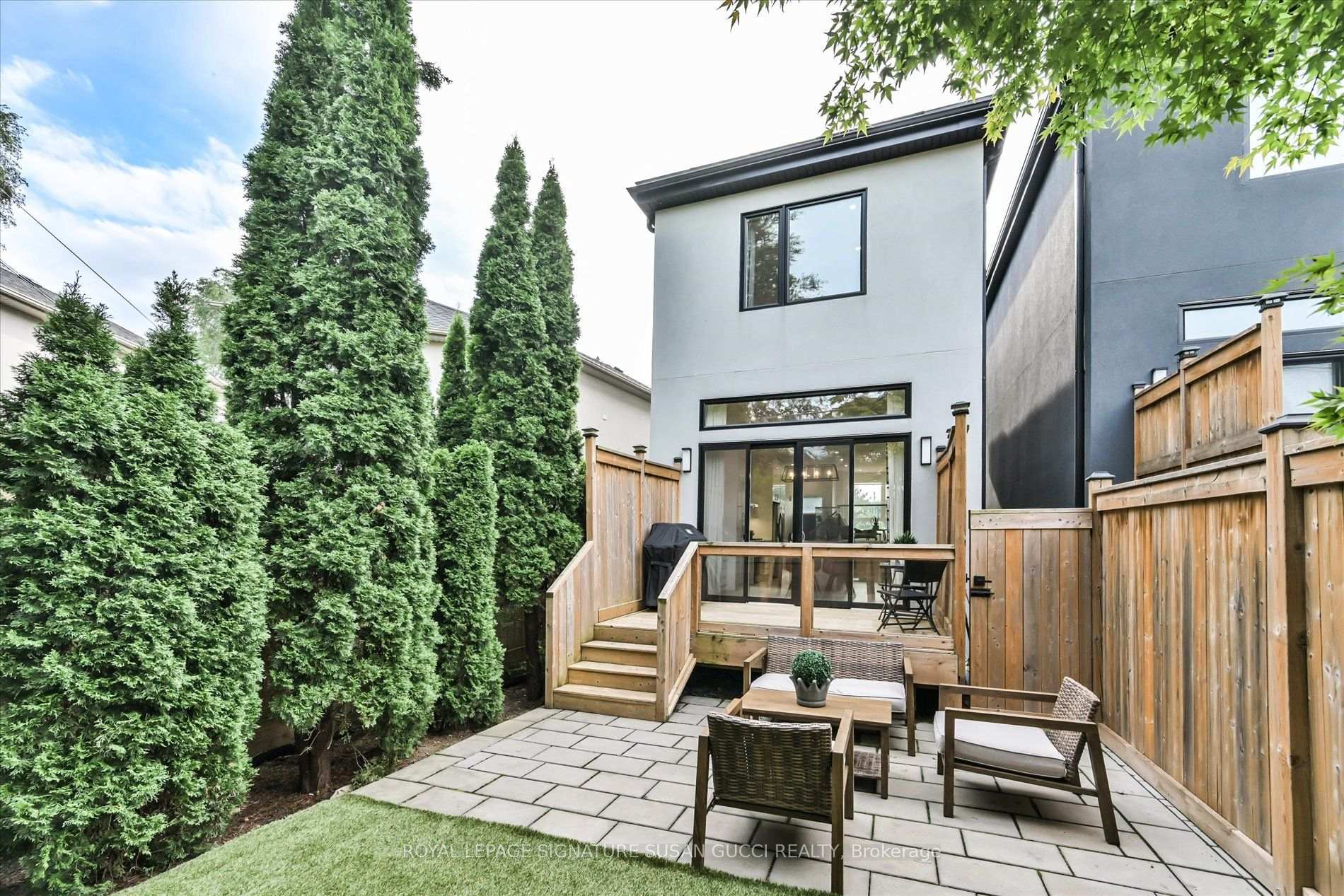 Photo 34 of 7A Everett Crescent, Toronto, Woodbine-Lumsden — HOMEH