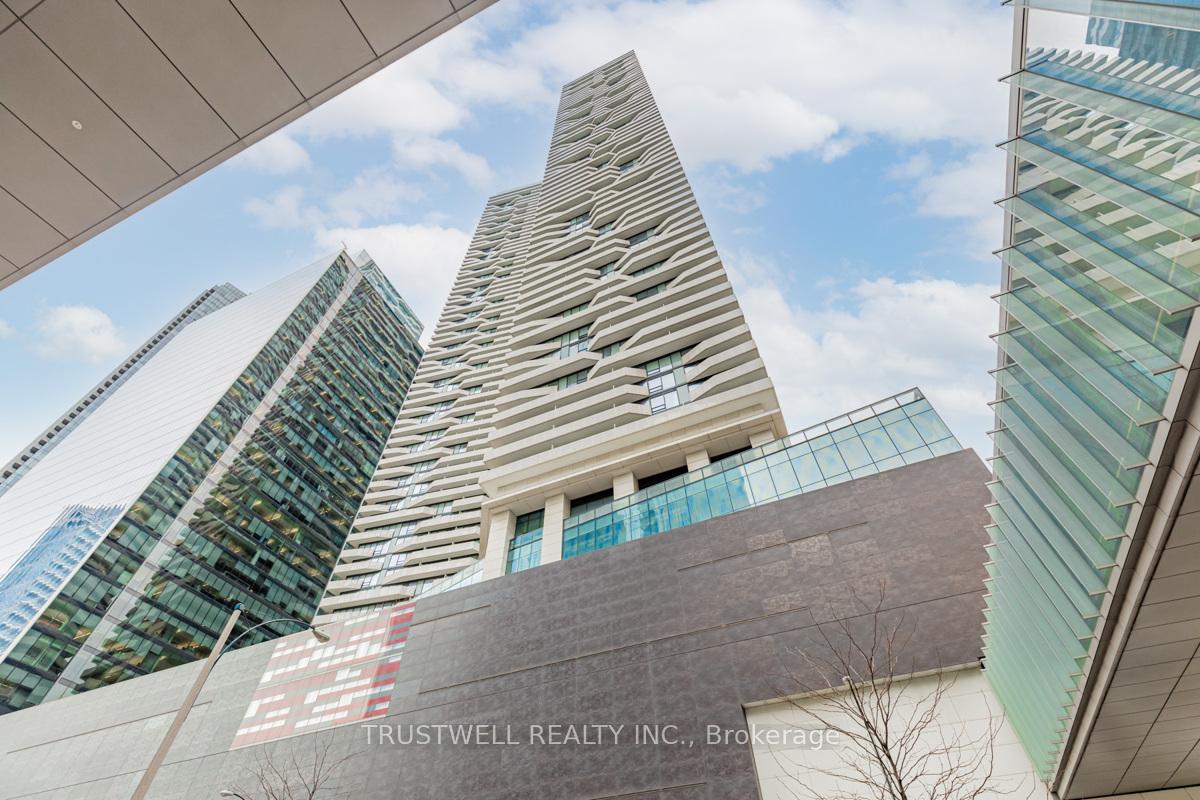 Photo of Unit 3404, 88 Harbour Street