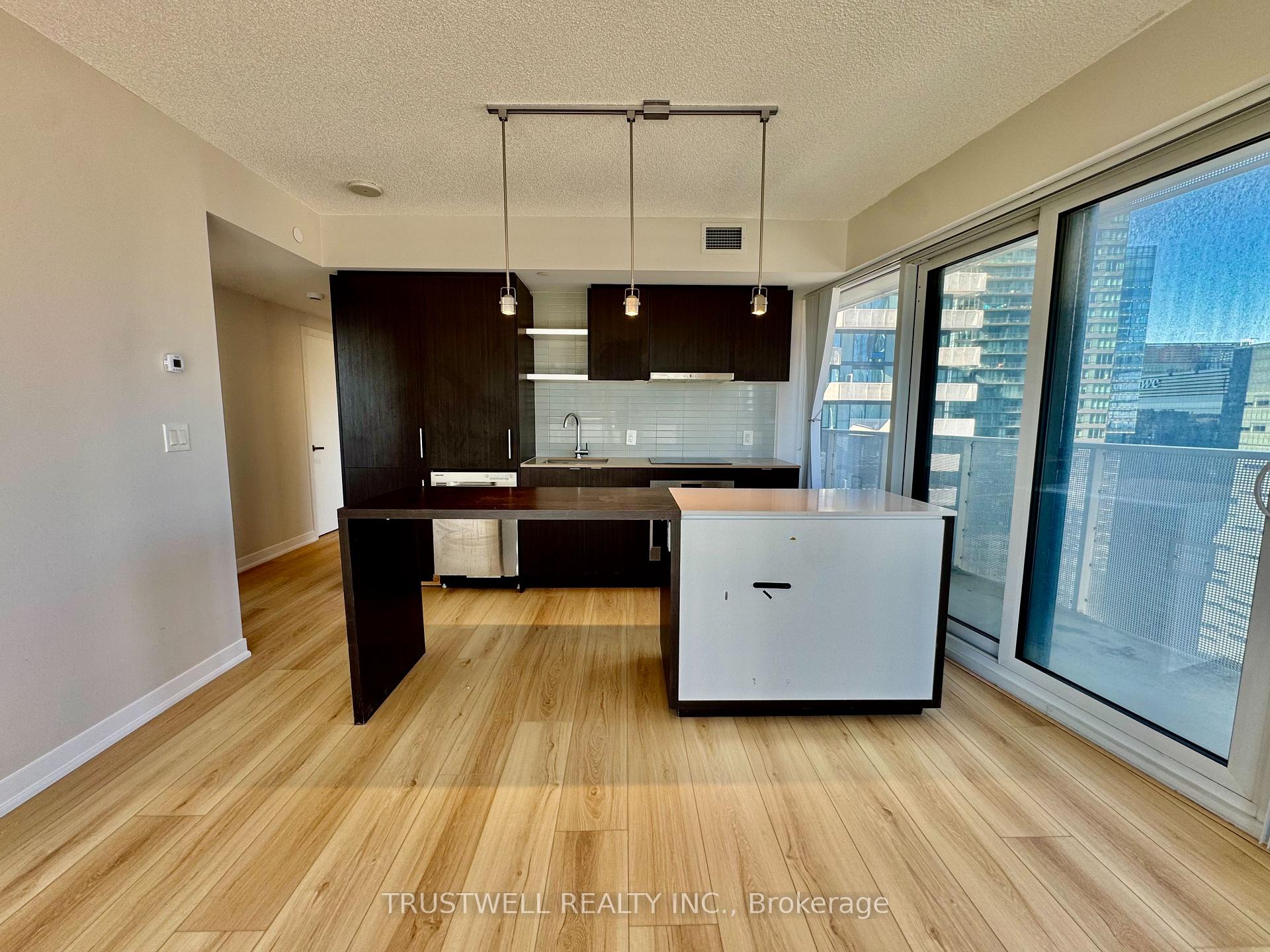 Photo 2 of Unit 3404, 88 Harbour Street, Toronto, Waterfront Communities — HOMEH