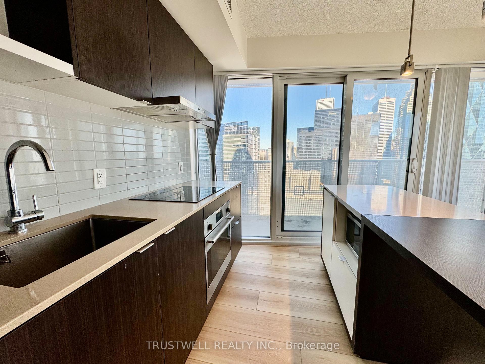 Photo 3 of Unit 3404, 88 Harbour Street, Toronto, Waterfront Communities — HOMEH