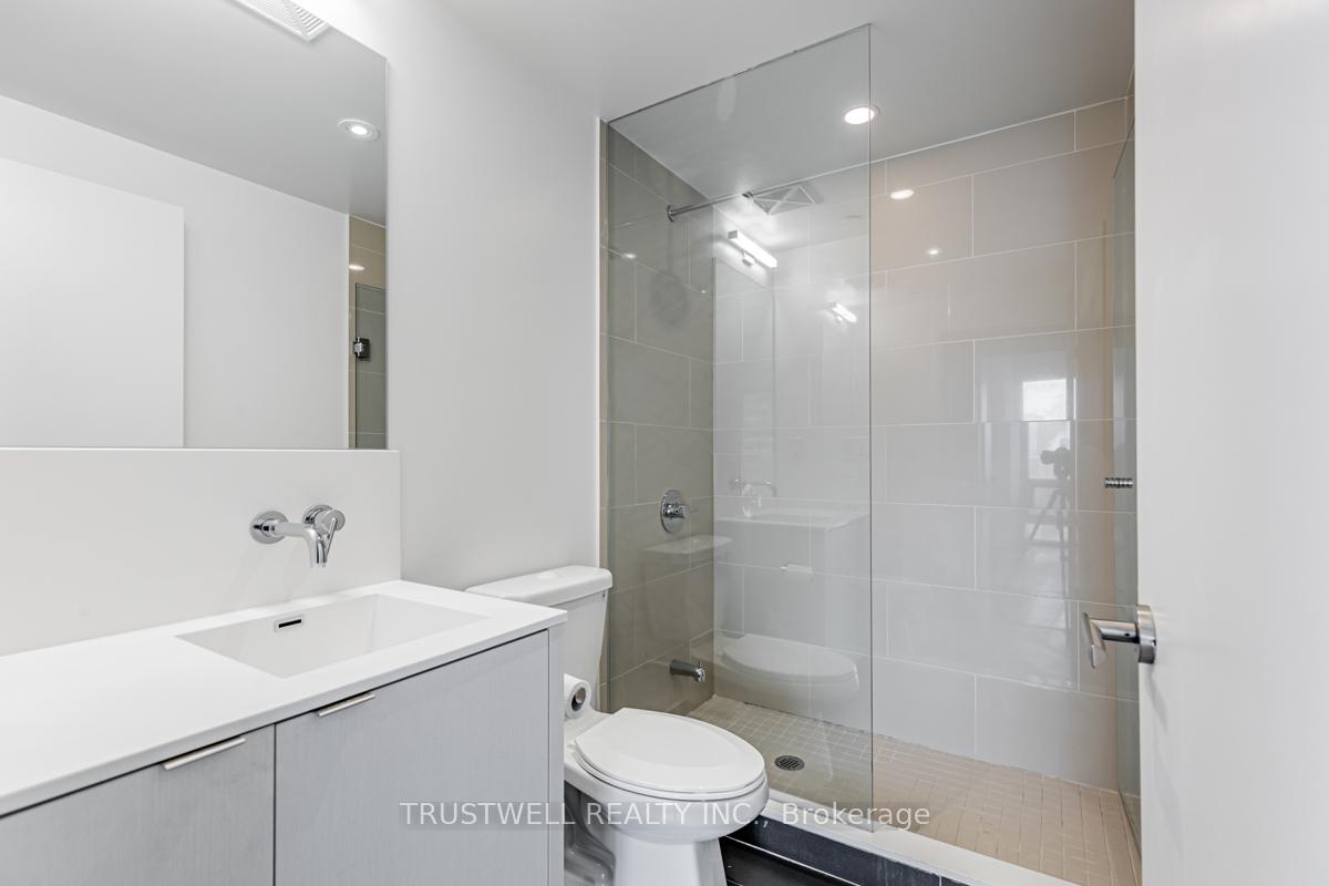 Photo 10 of Unit 3404, 88 Harbour Street, Toronto, Waterfront Communities — HOMEH
