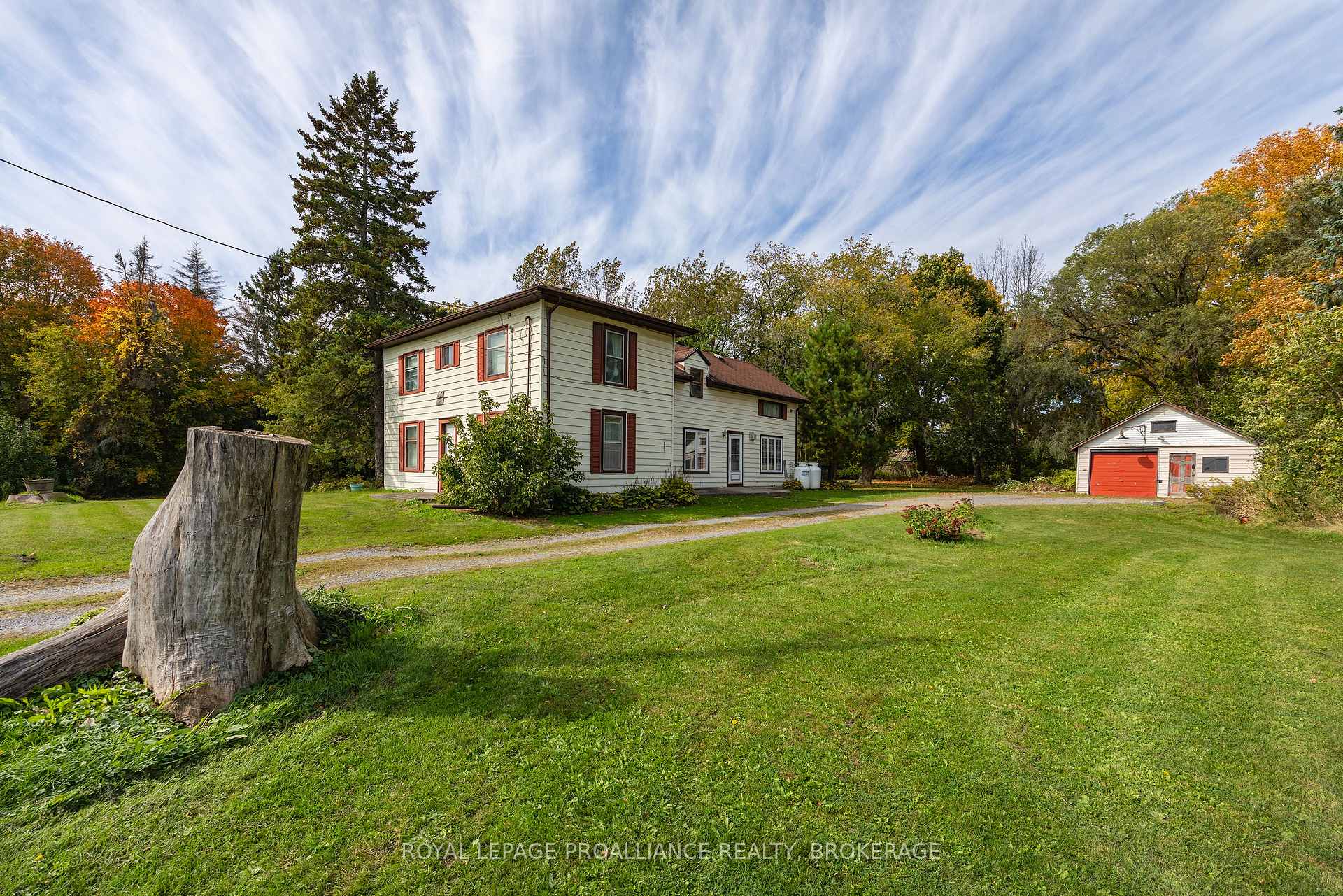 Photo 10 of 5941 County Road 2, Loyalist, Lennox and Addington - South — HOMEH