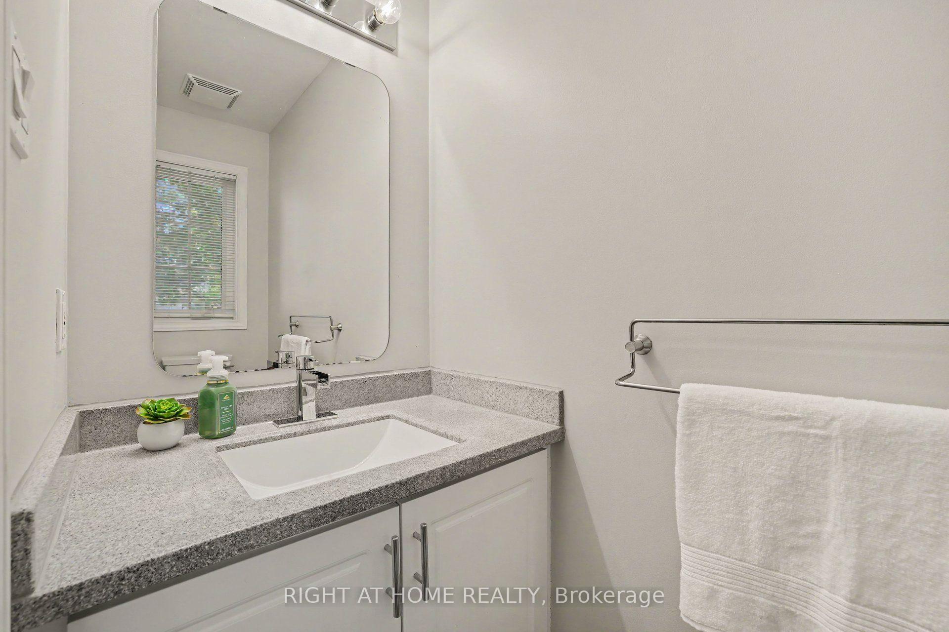Photo 17 of 21 Kettleby Street, Ottawa, Kanata - Beaverbrook — HOMEH