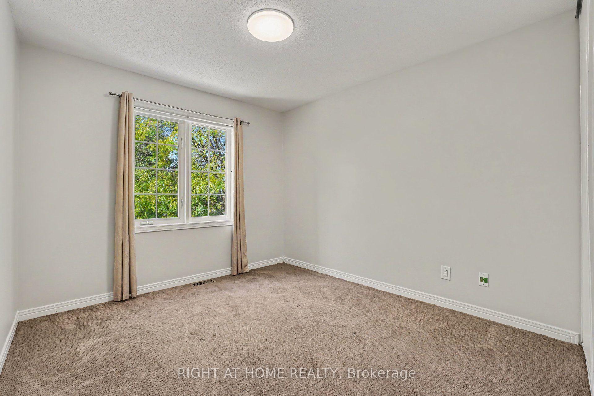 Photo 24 of 21 Kettleby Street, Ottawa, Kanata - Beaverbrook — HOMEH