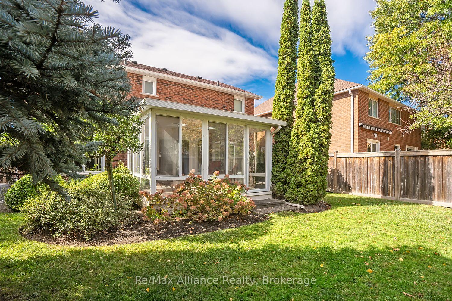 Photo 42 of 2151 Pineview Drive, Oakville, Wedgewood Creek — HOMEH