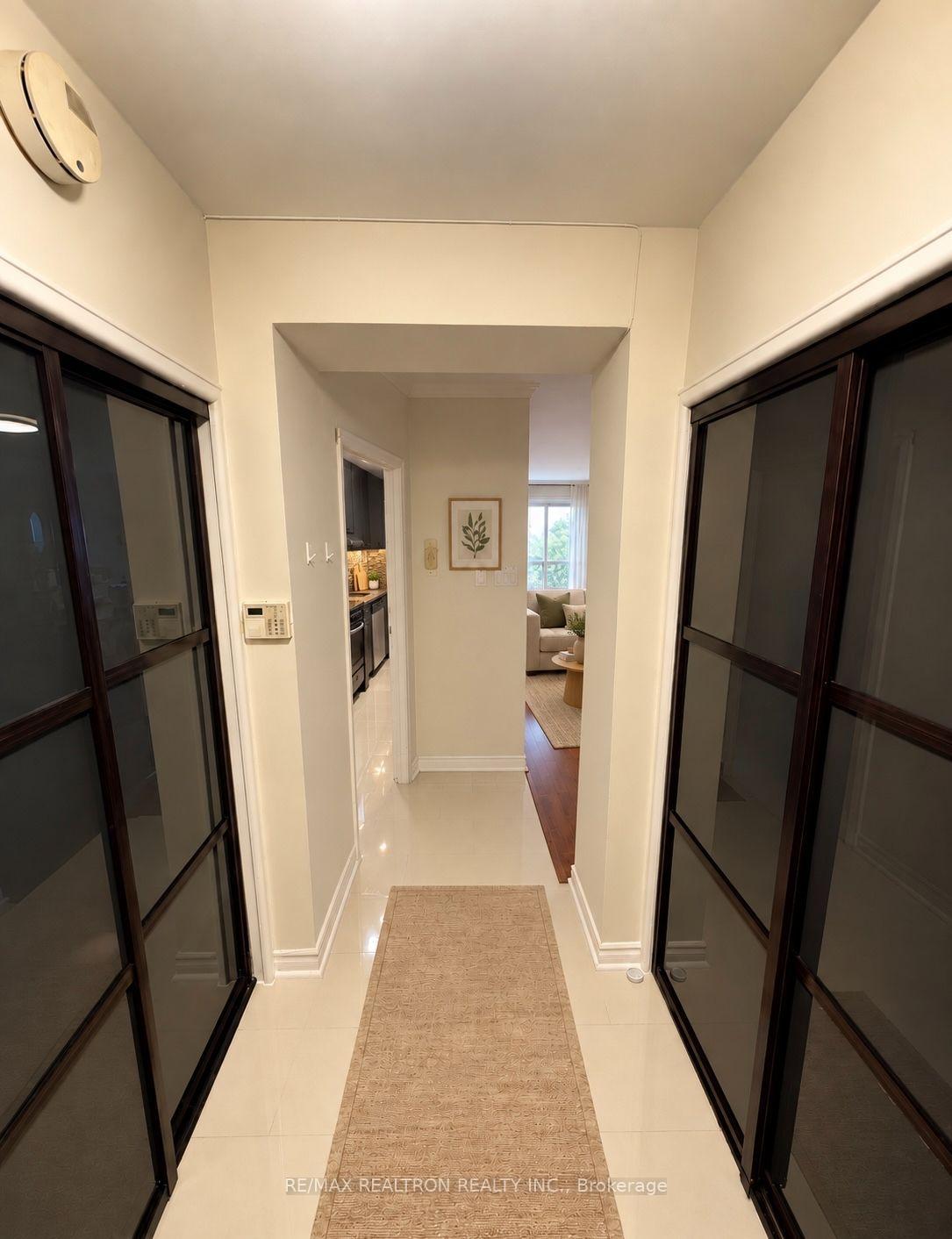 Photo of Unit 106, 2 Ridelle Avenue