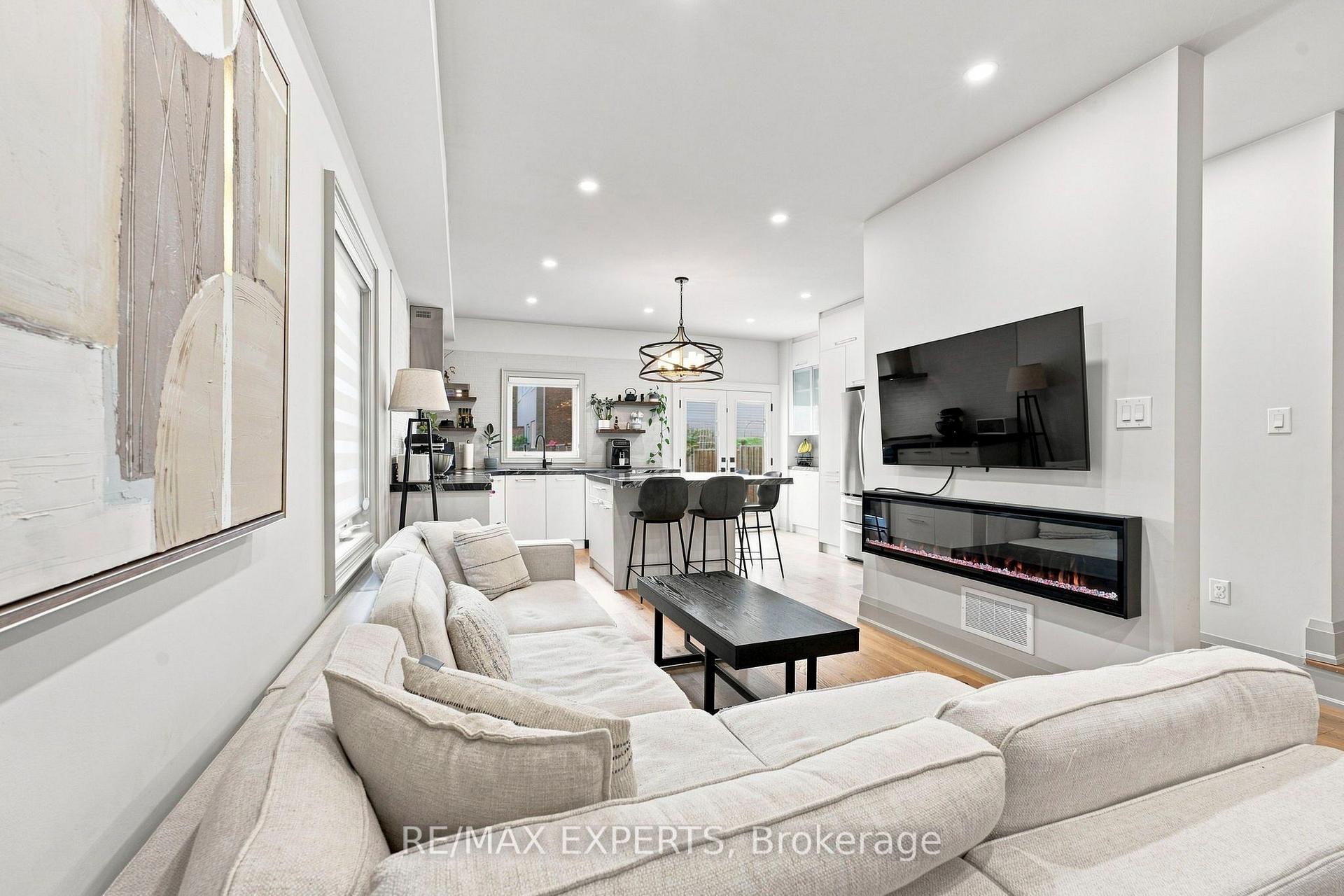 Photo 8 of 108 Westolivia Trail, Vaughan, Patterson — HOMEH