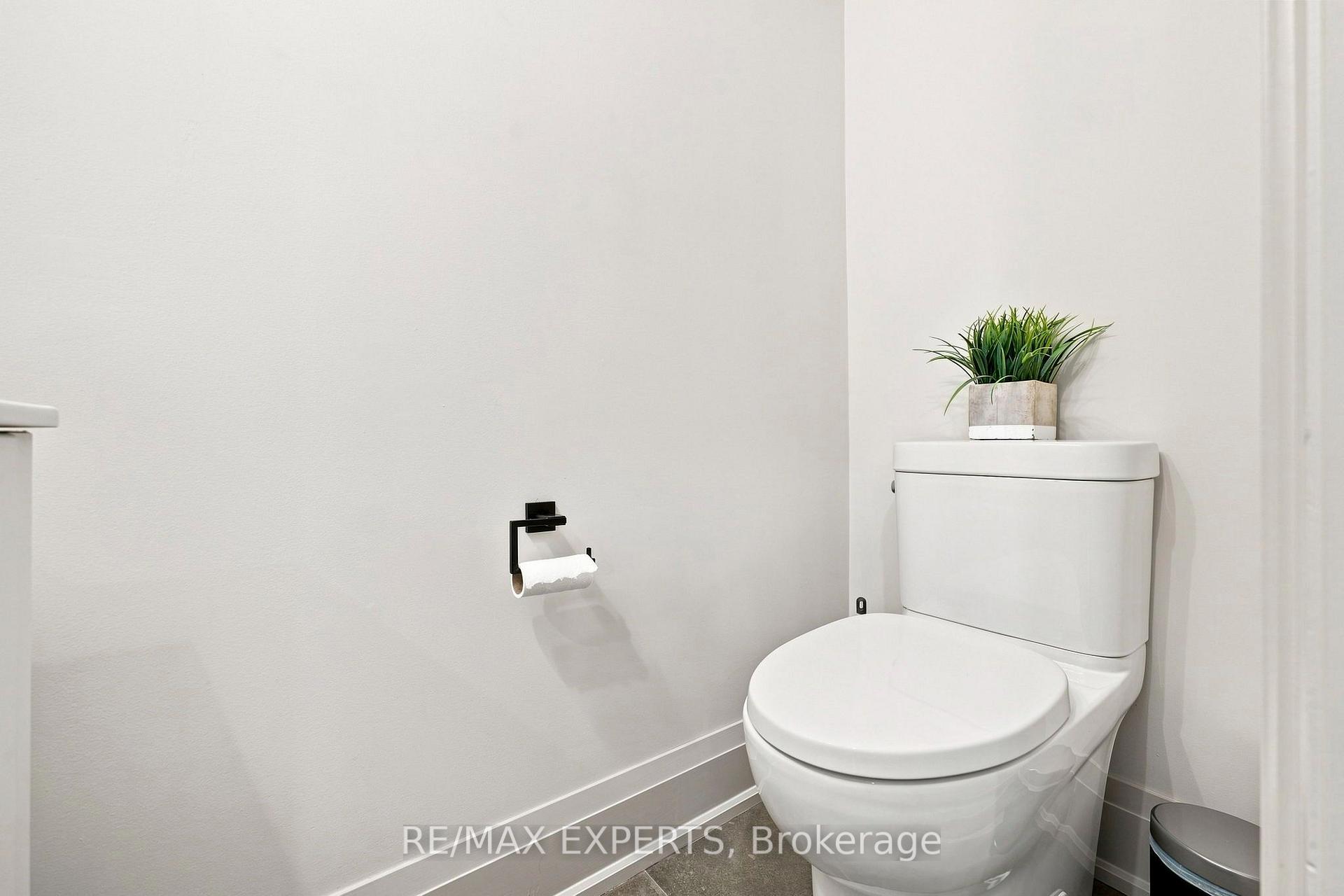 Photo 16 of 108 Westolivia Trail, Vaughan, Patterson — HOMEH