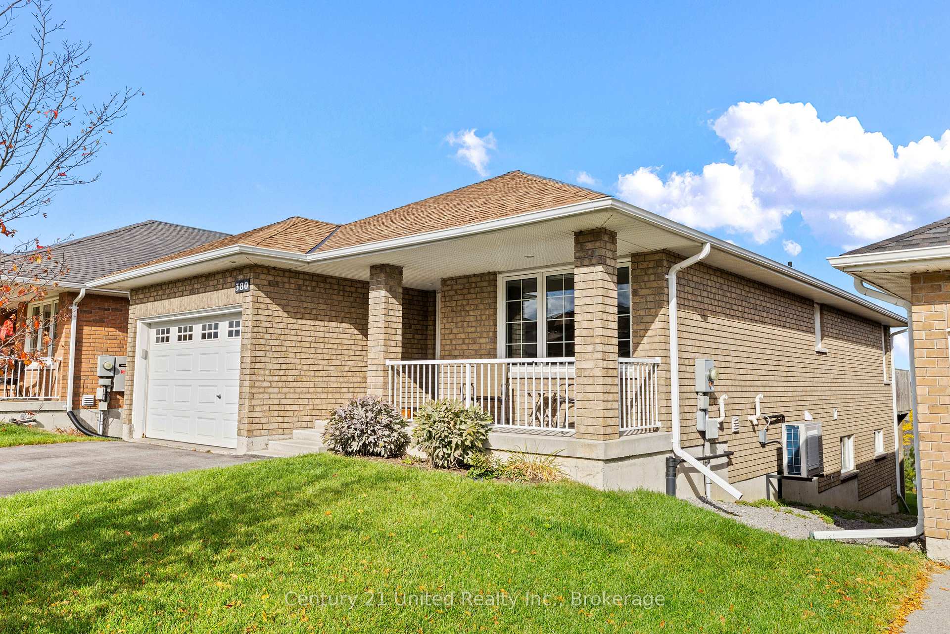 Photo of 380 Bianco Crescent