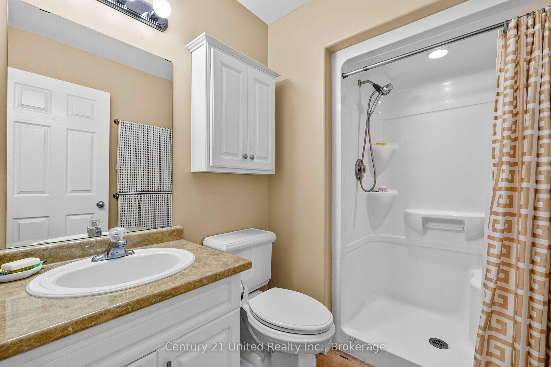 Photo 10 of 380 Bianco Crescent, Peterborough, Monaghan Ward 2 — HOMEH