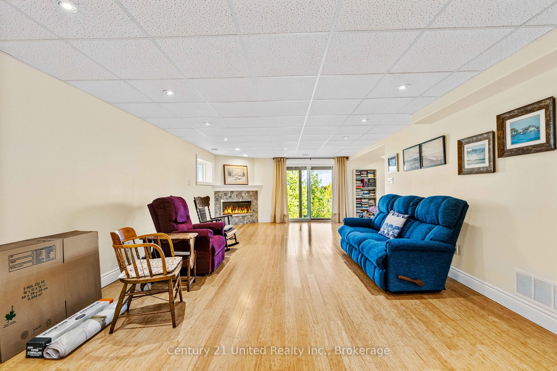 Photo 14 of 380 Bianco Crescent, Peterborough, Monaghan Ward 2 — HOMEH