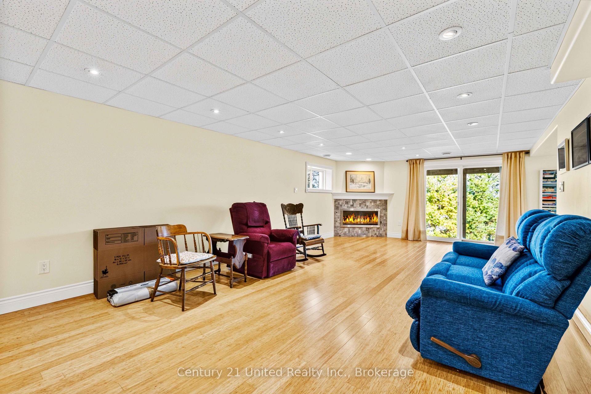 Photo 15 of 380 Bianco Crescent, Peterborough, Monaghan Ward 2 — HOMEH