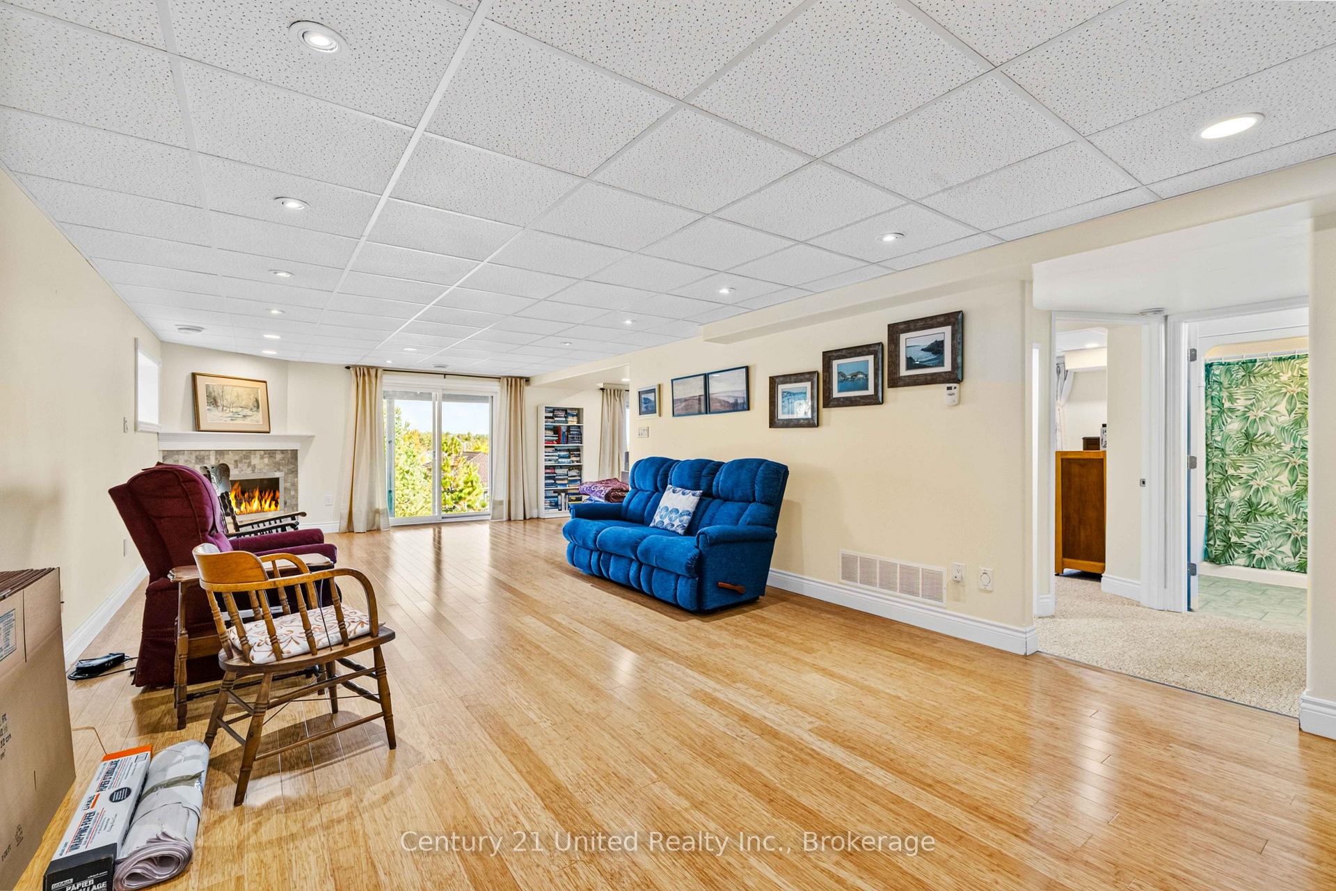 Photo 16 of 380 Bianco Crescent, Peterborough, Monaghan Ward 2 — HOMEH