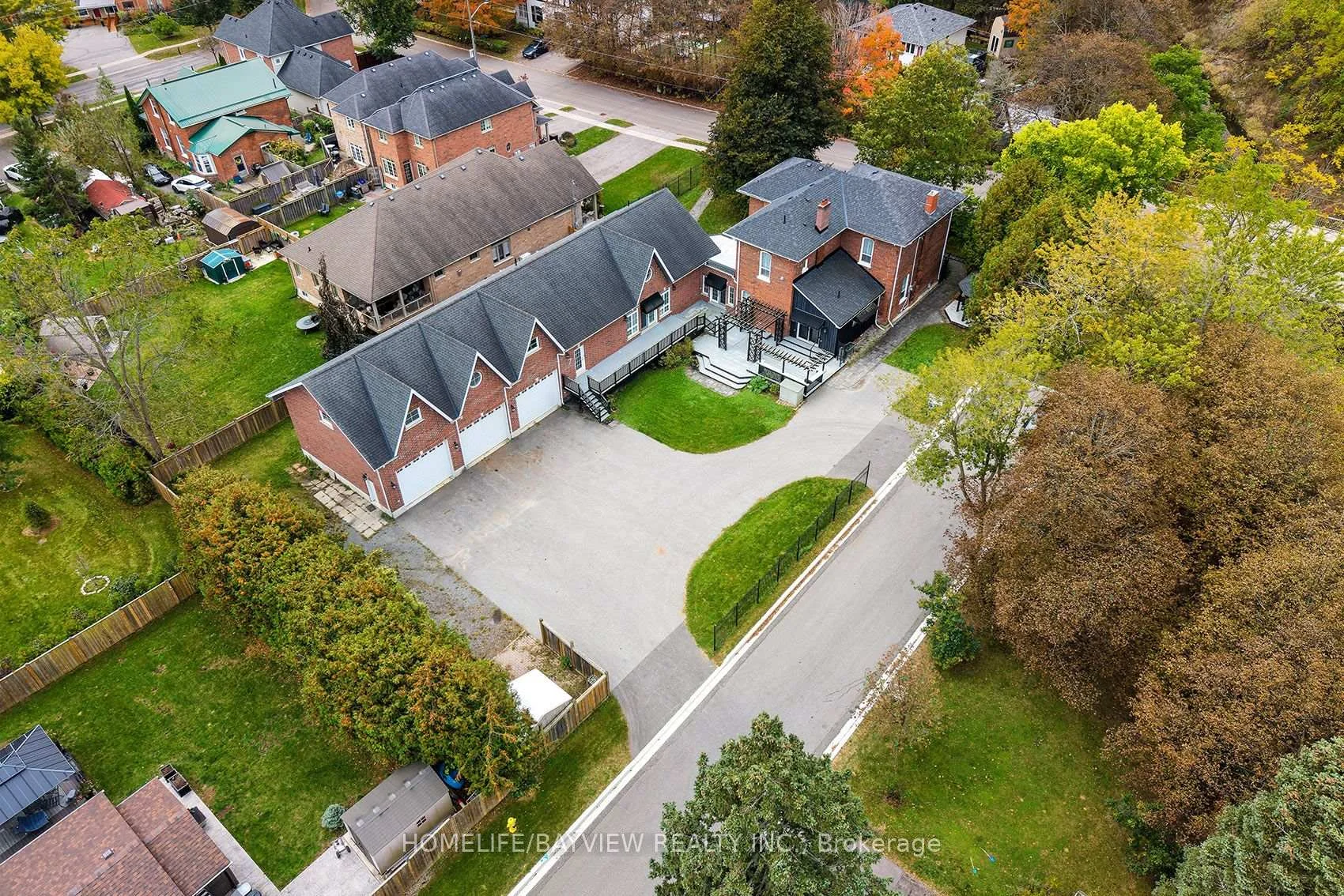 Photo 3 of 7-9 Odell Street, Clarington, Bowmanville — HOMEH