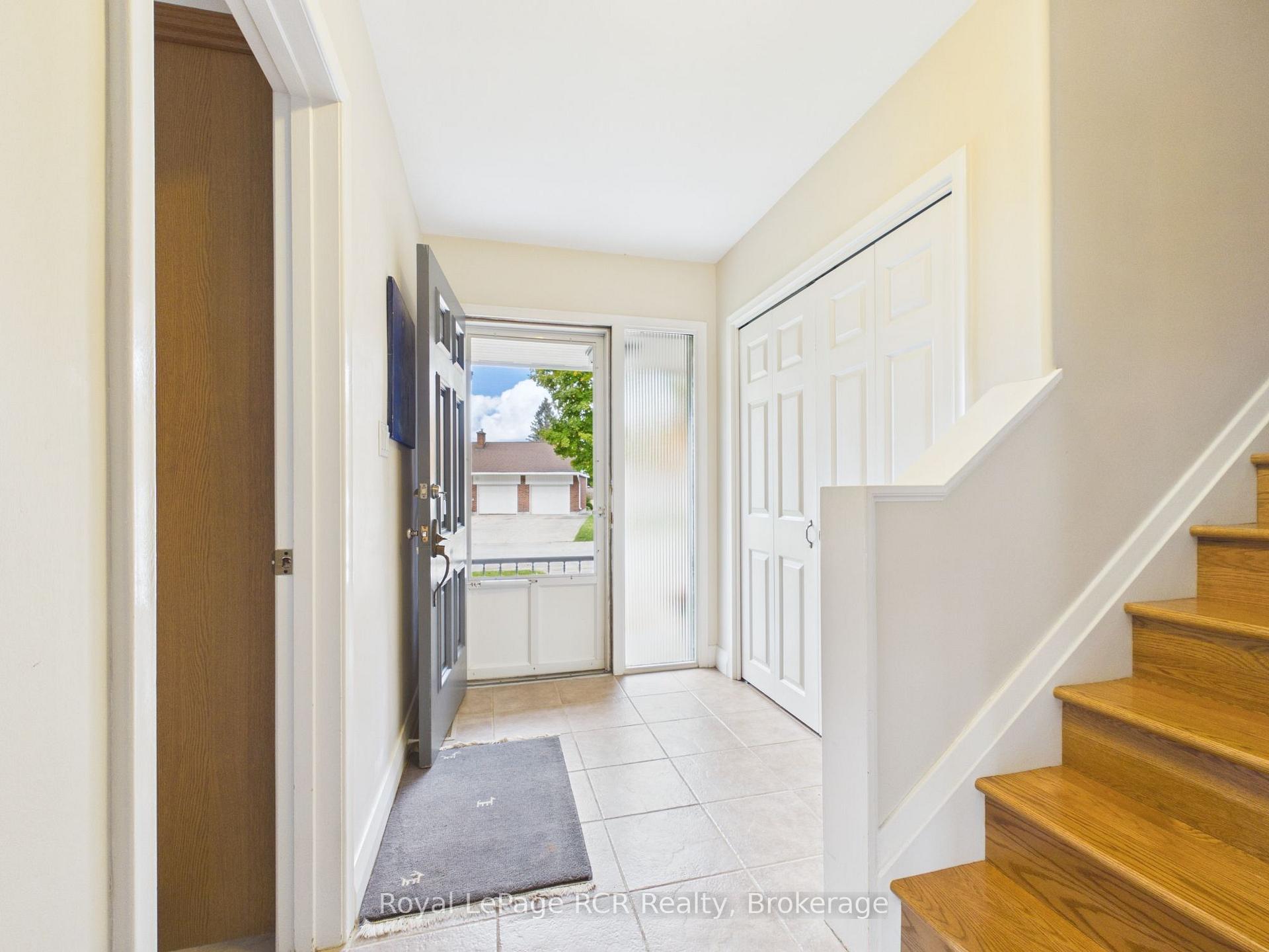 Photo 6 of 525 6th Street W, Owen Sound — HOMEH