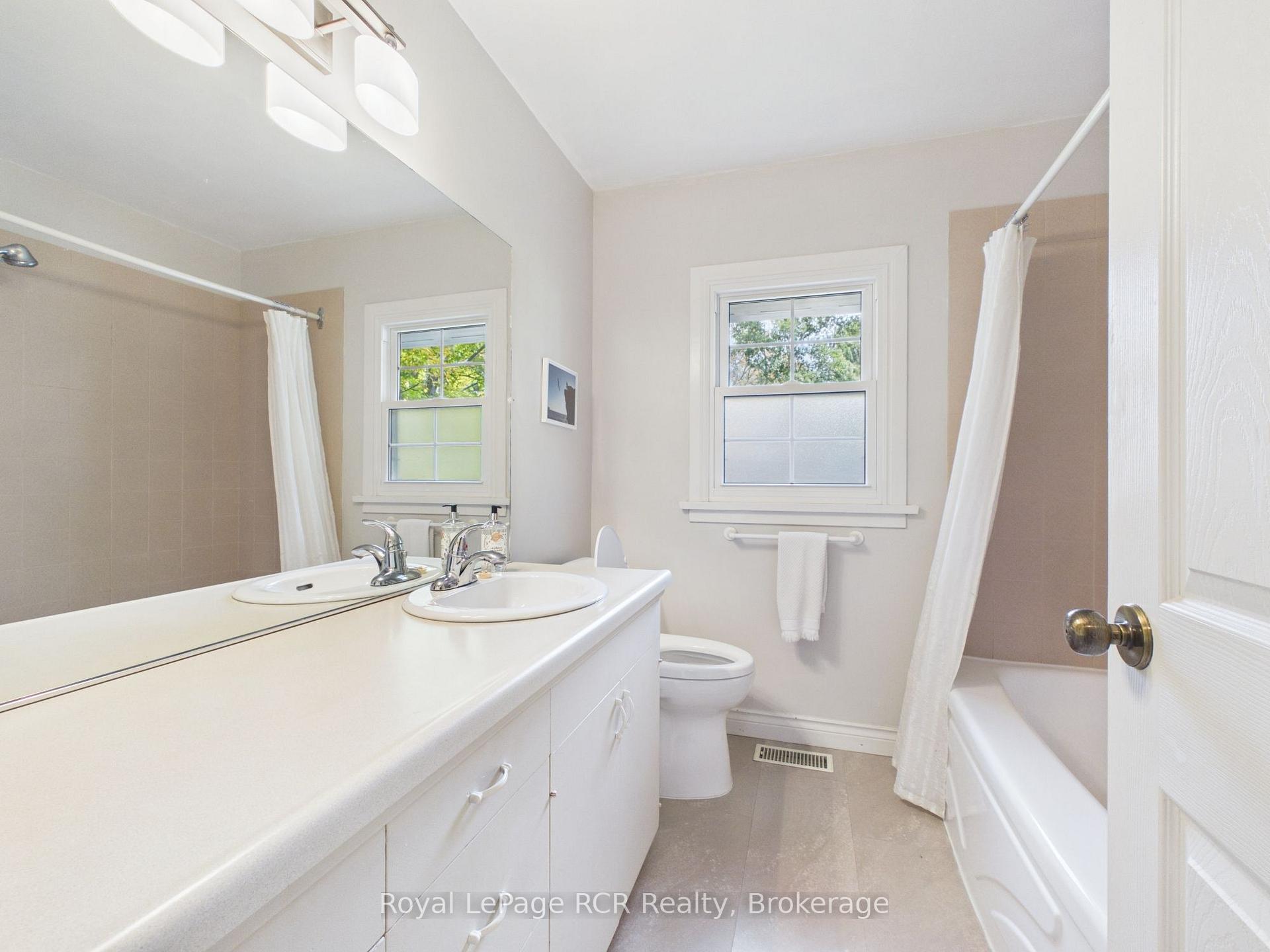 Photo 24 of 525 6th Street W, Owen Sound — HOMEH