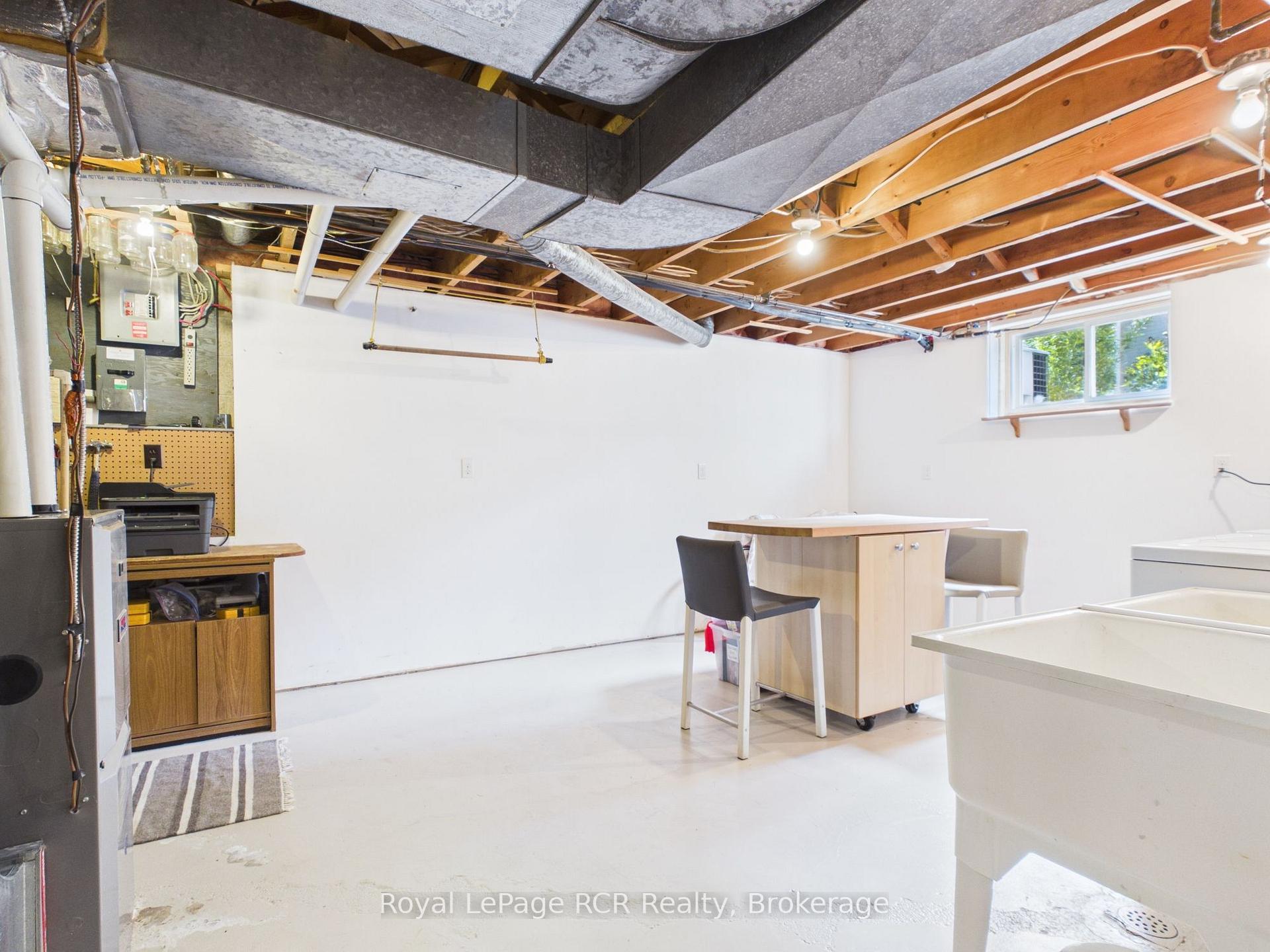 Photo 40 of 525 6th Street W, Owen Sound — HOMEH