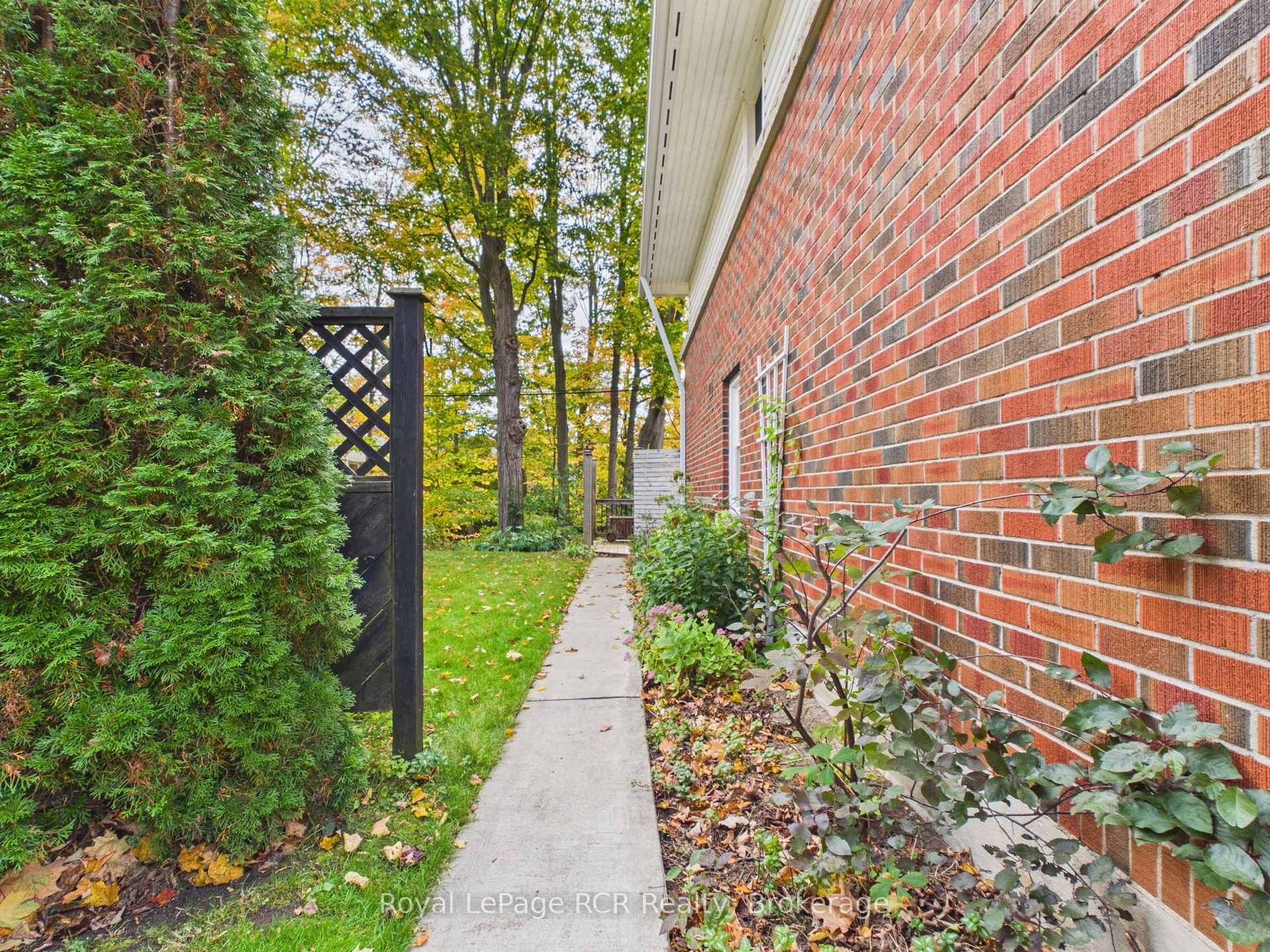 Photo 50 of 525 6th Street W, Owen Sound — HOMEH