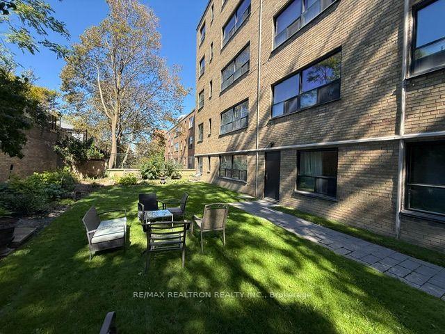 Photo 13 of Unit 106, 2 Ridelle Avenue, Toronto, Forest Hill North — HOMEH