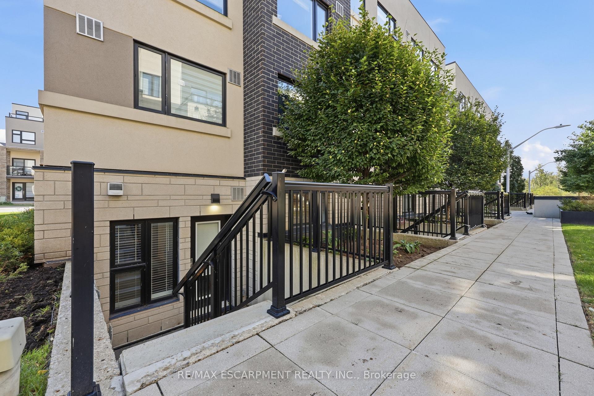 Photo 13 of Unit 613, 1129 Cooke Boulevard, Burlington, Bayview — HOMEH
