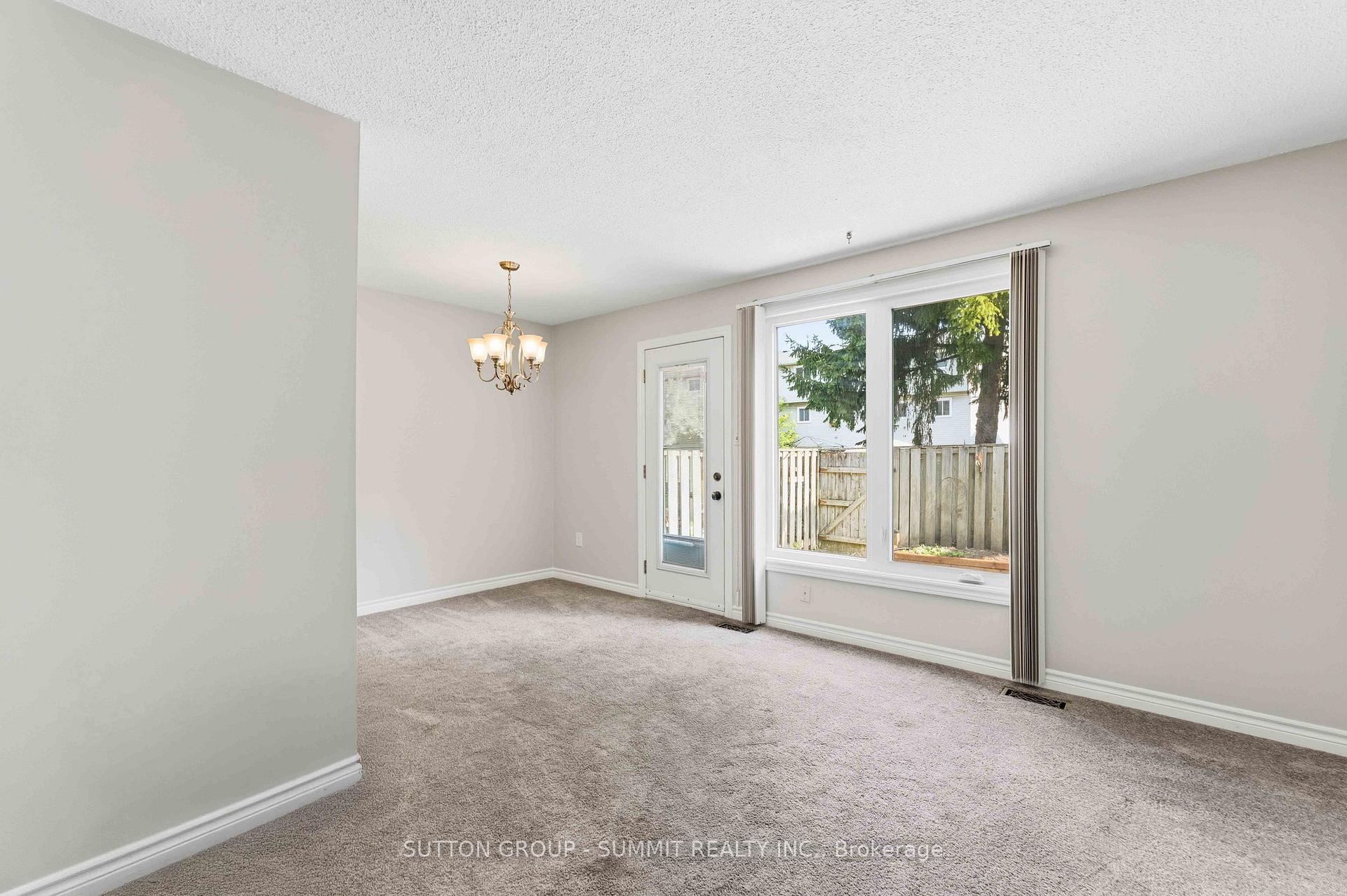 Photo 10 of Unit 27, 1396 Upper Ottawa Street, Hamilton, Quinndale — HOMEH