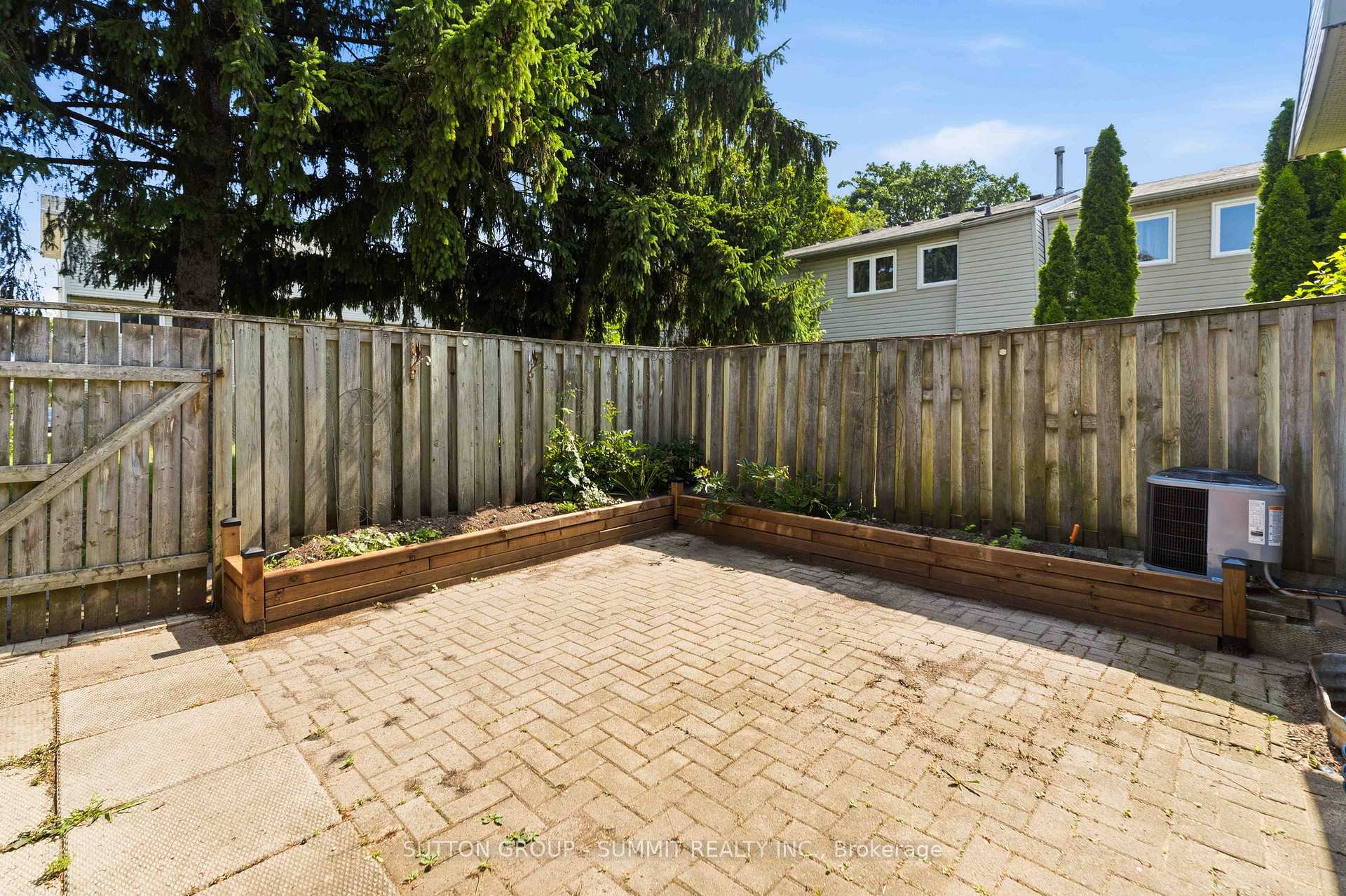Photo 18 of Unit 27, 1396 Upper Ottawa Street, Hamilton, Quinndale — HOMEH