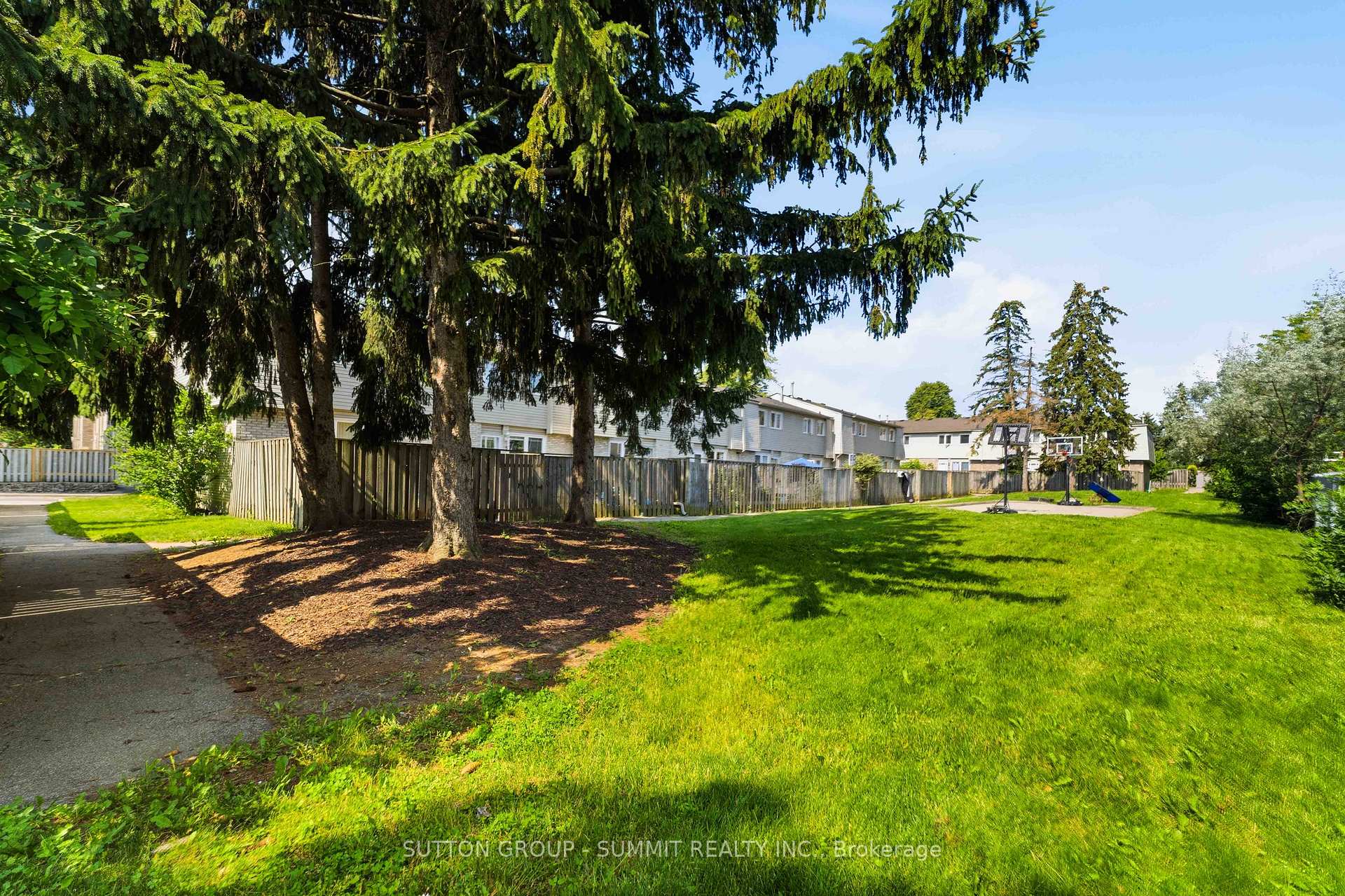 Photo 19 of Unit 27, 1396 Upper Ottawa Street, Hamilton, Quinndale — HOMEH