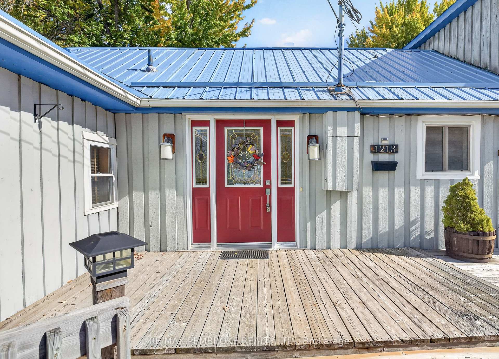 Photo 6 of 1213 Burns Drive, Laurentian Valley, Laurentian Valley — HOMEH